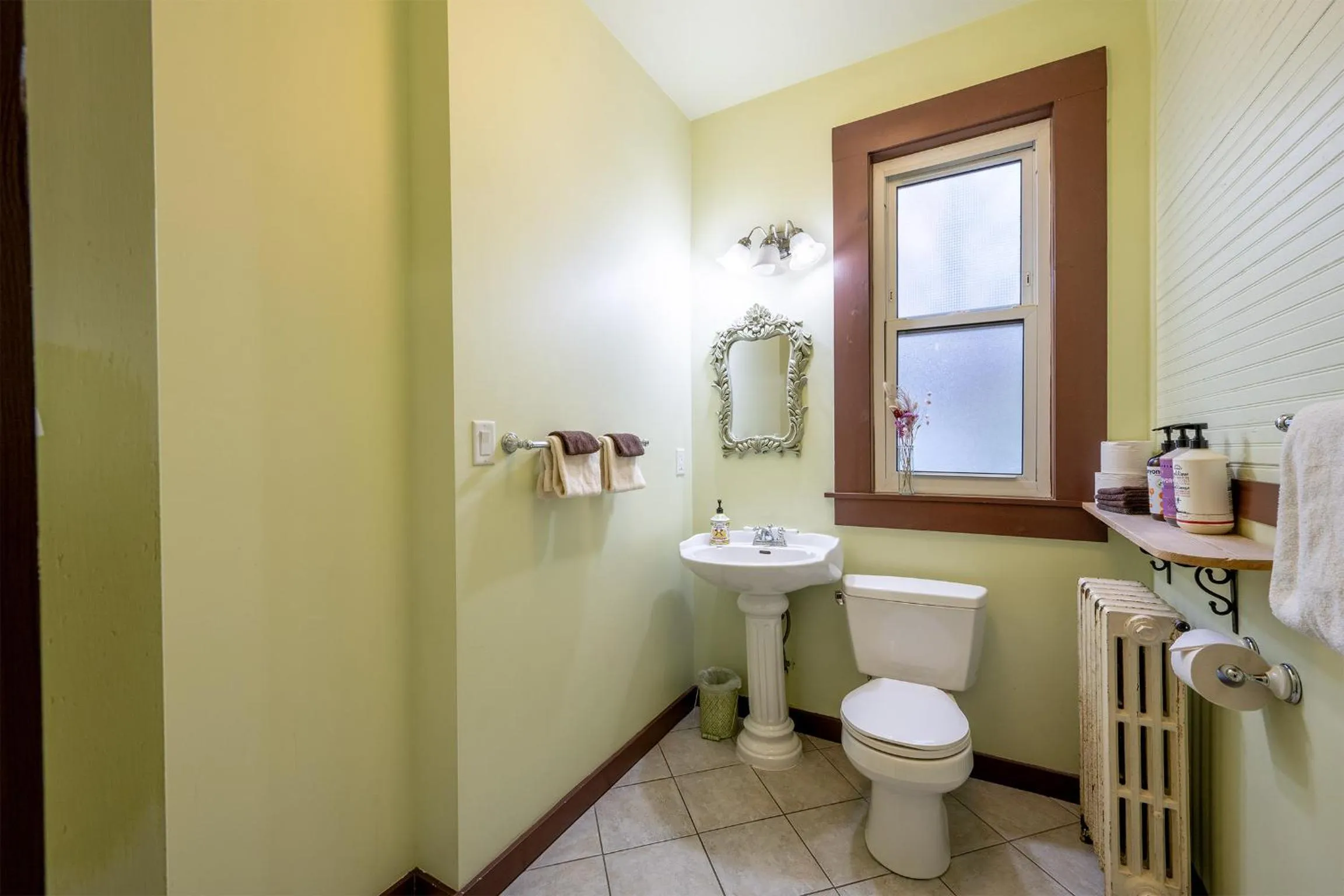 Bathroom in Victoria Falls House Inn