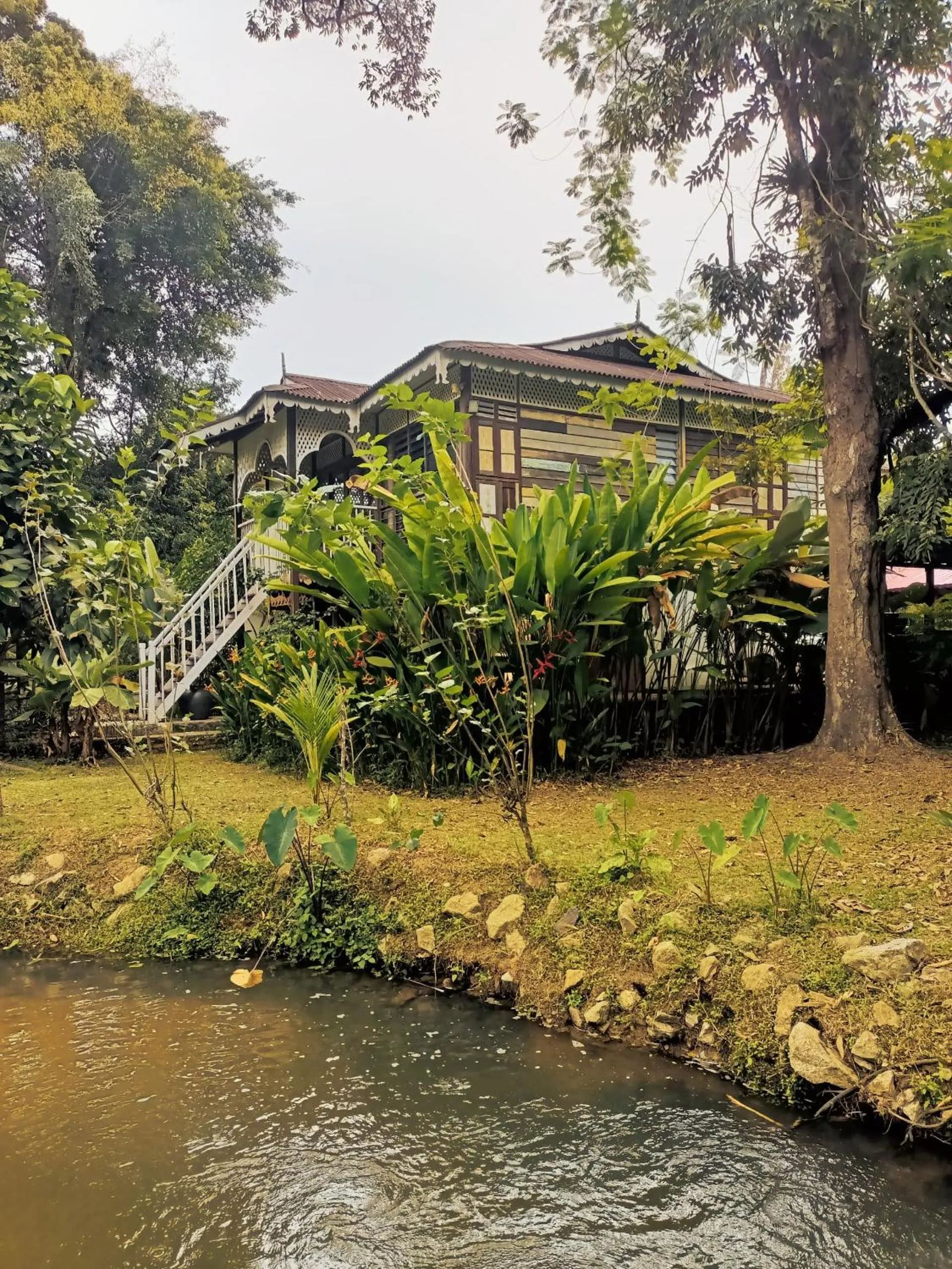 Property building in Bagas Zakariah Orchard Lodge