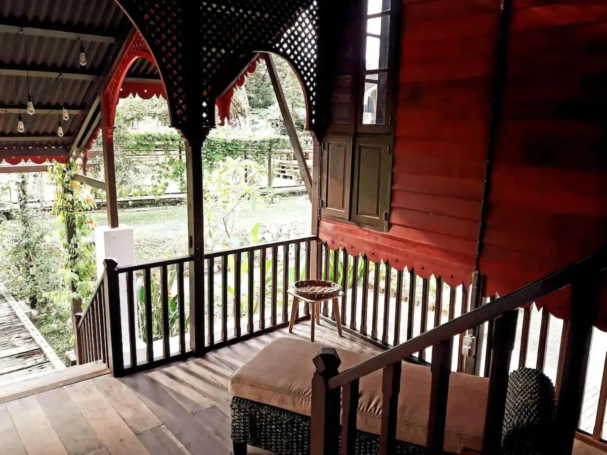 Patio in Bagas Zakariah Orchard Lodge