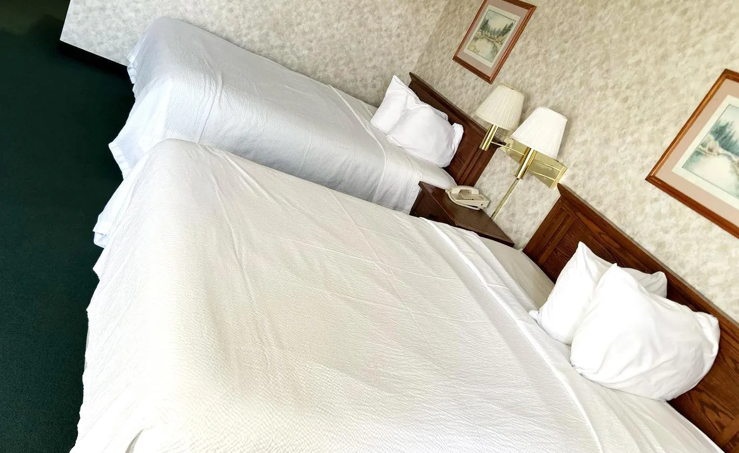 Bed in Blue Way Inn & Suites La Crosse