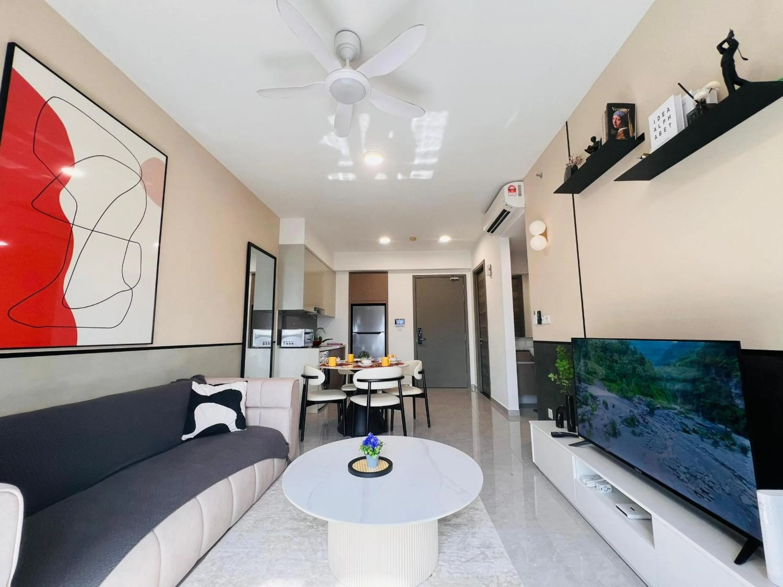 Communal lounge/ TV room in Agile Bukit Bintang by DeUrban