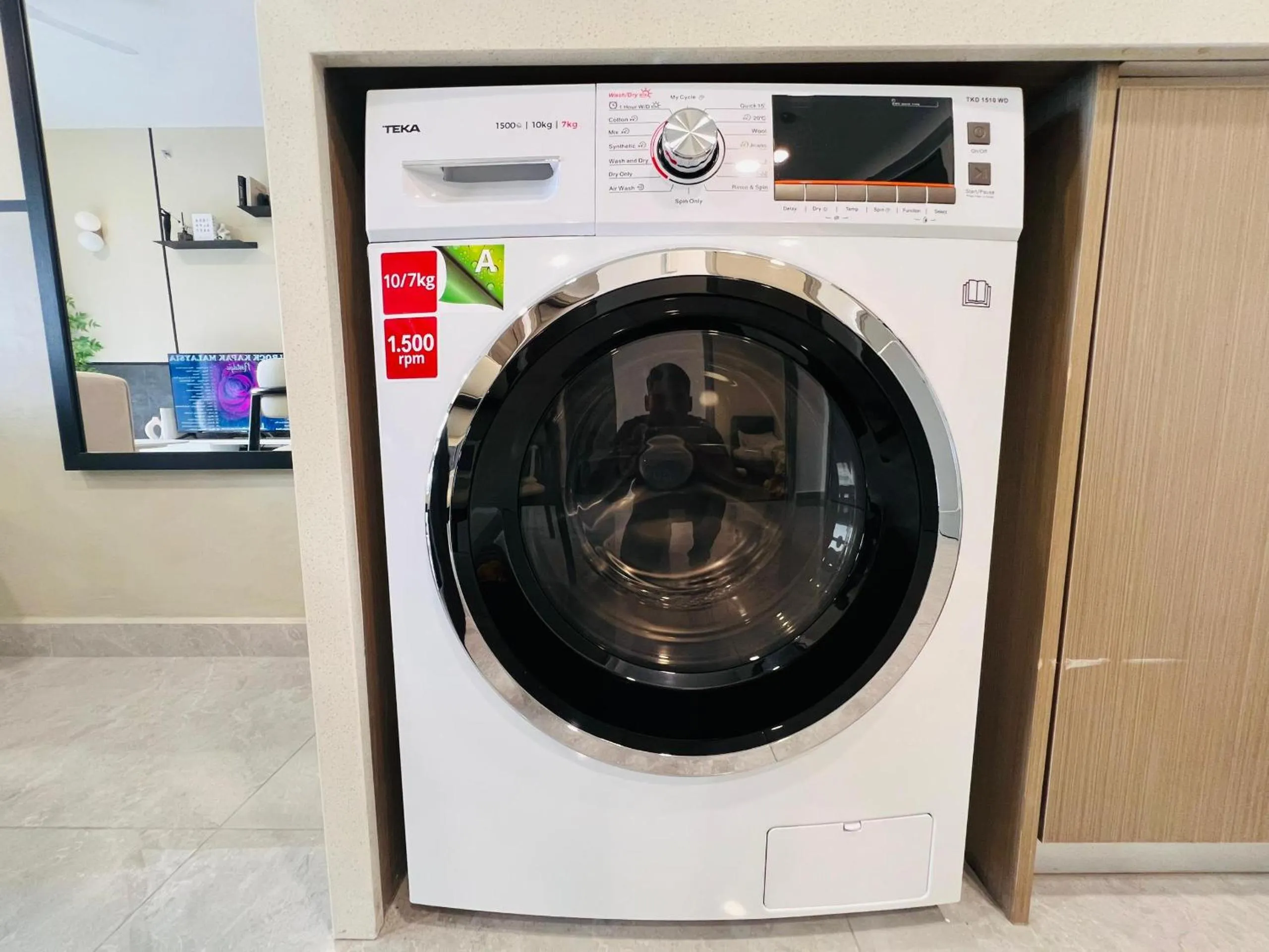 washing machine in Agile Bukit Bintang by DeUrban