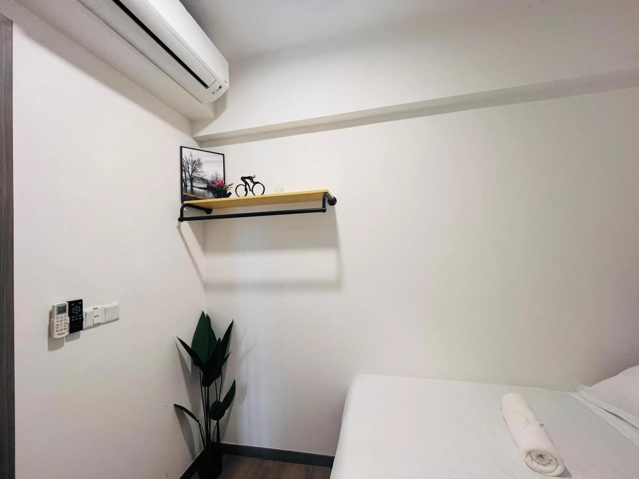 Bed in Agile Bukit Bintang by DeUrban