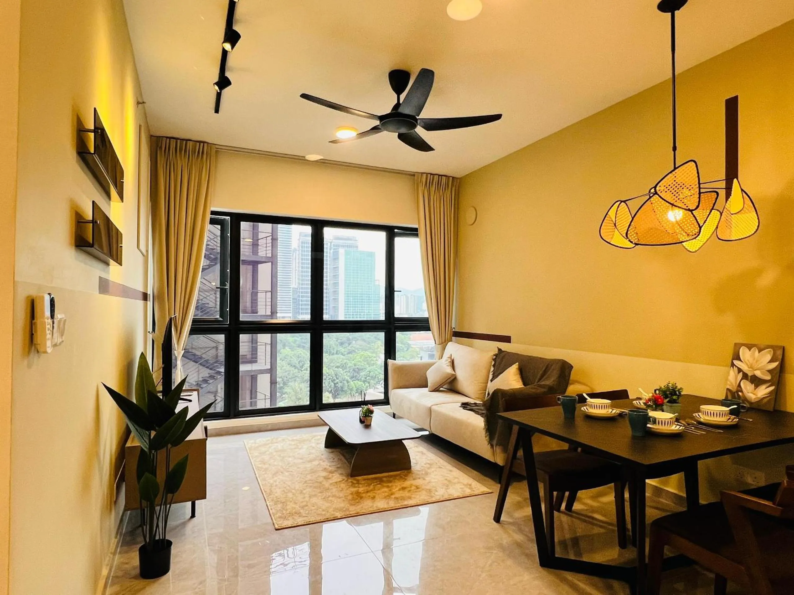 TV and multimedia in Agile Bukit Bintang by DeUrban