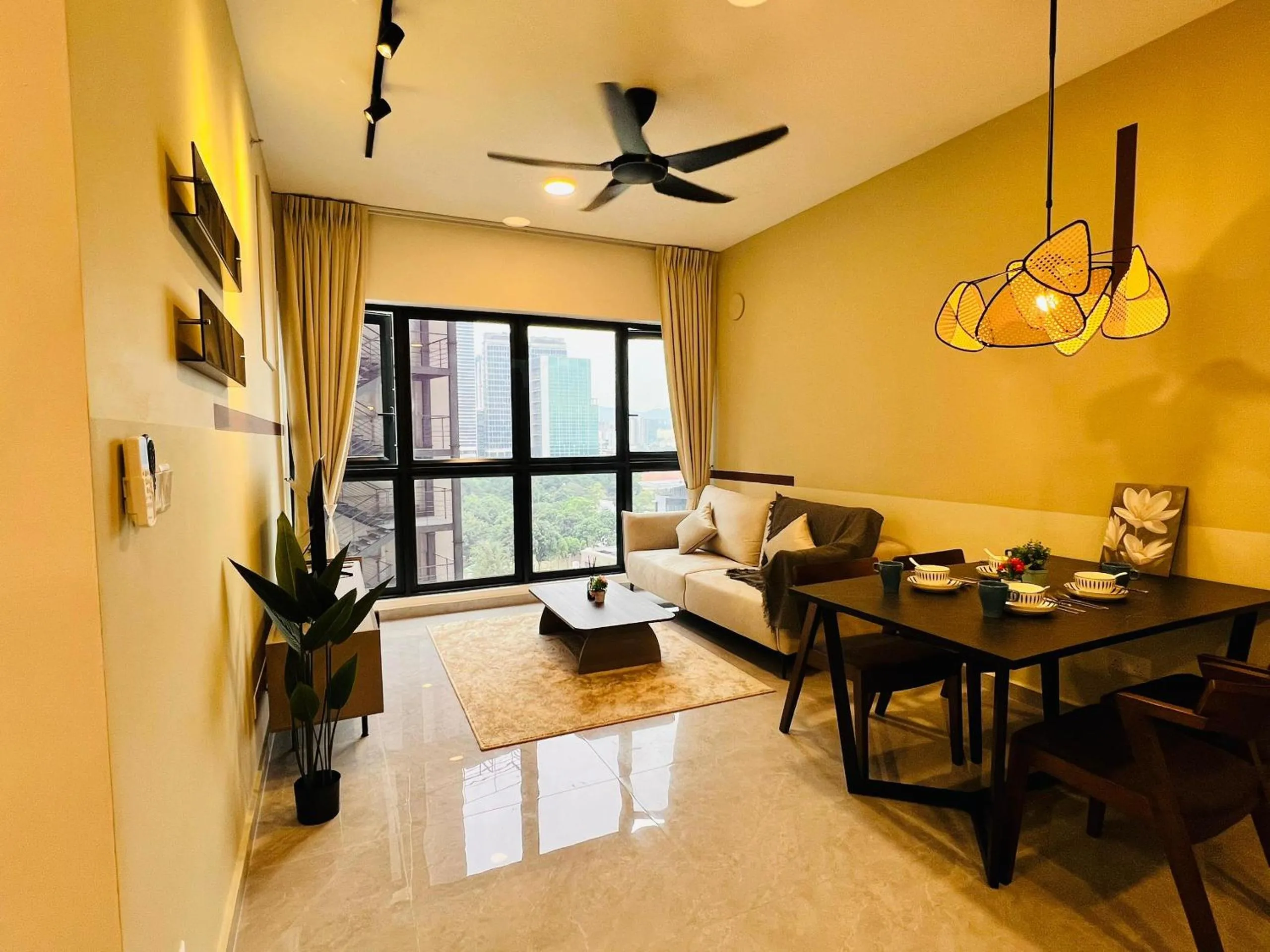 TV and multimedia in Agile Bukit Bintang by DeUrban