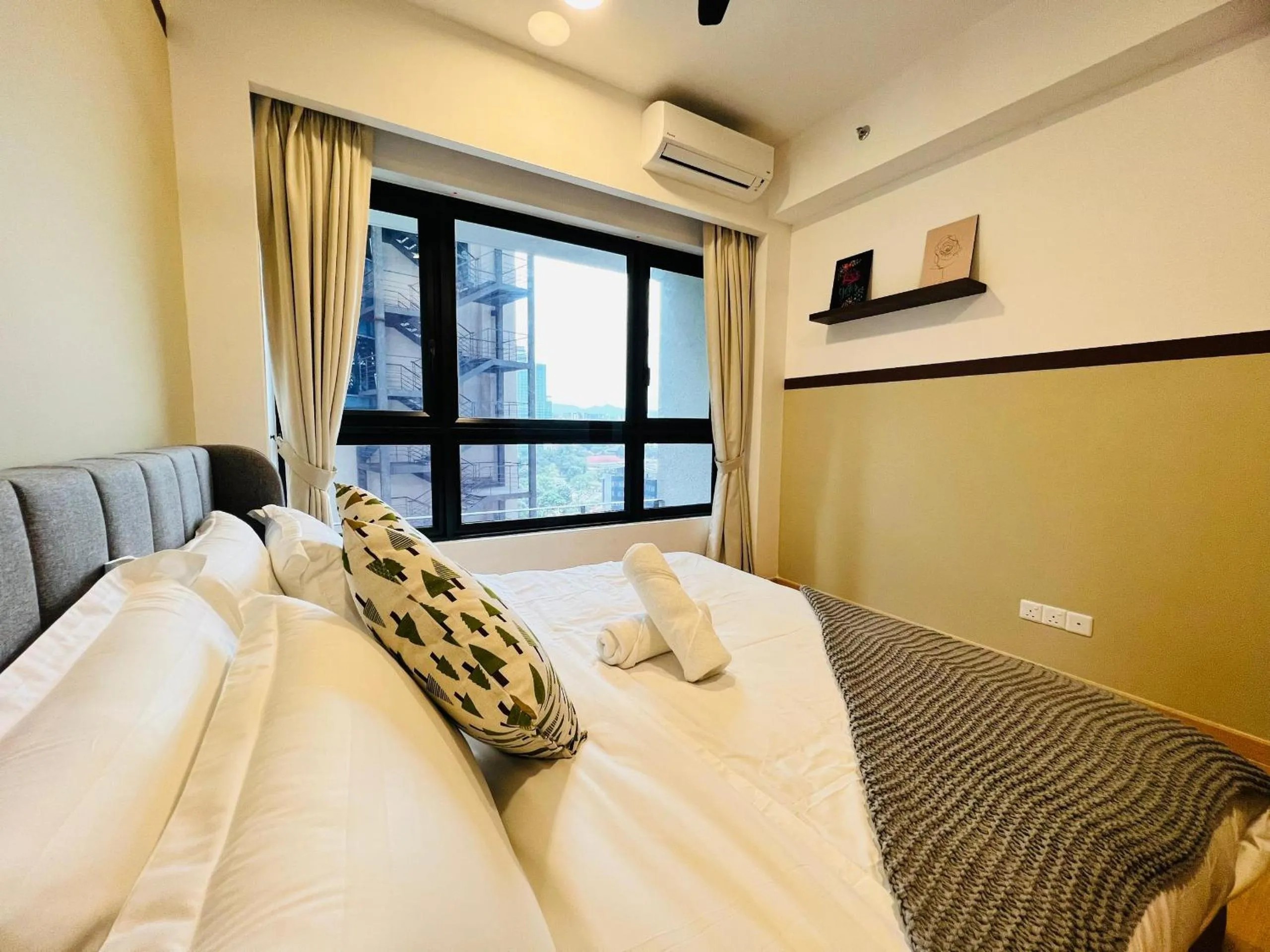 Bed in Agile Bukit Bintang by DeUrban