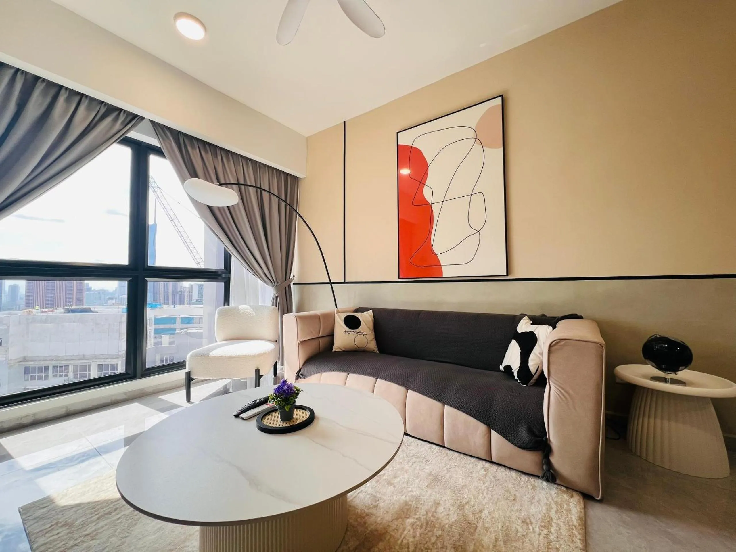 Living room in Agile Bukit Bintang by DeUrban