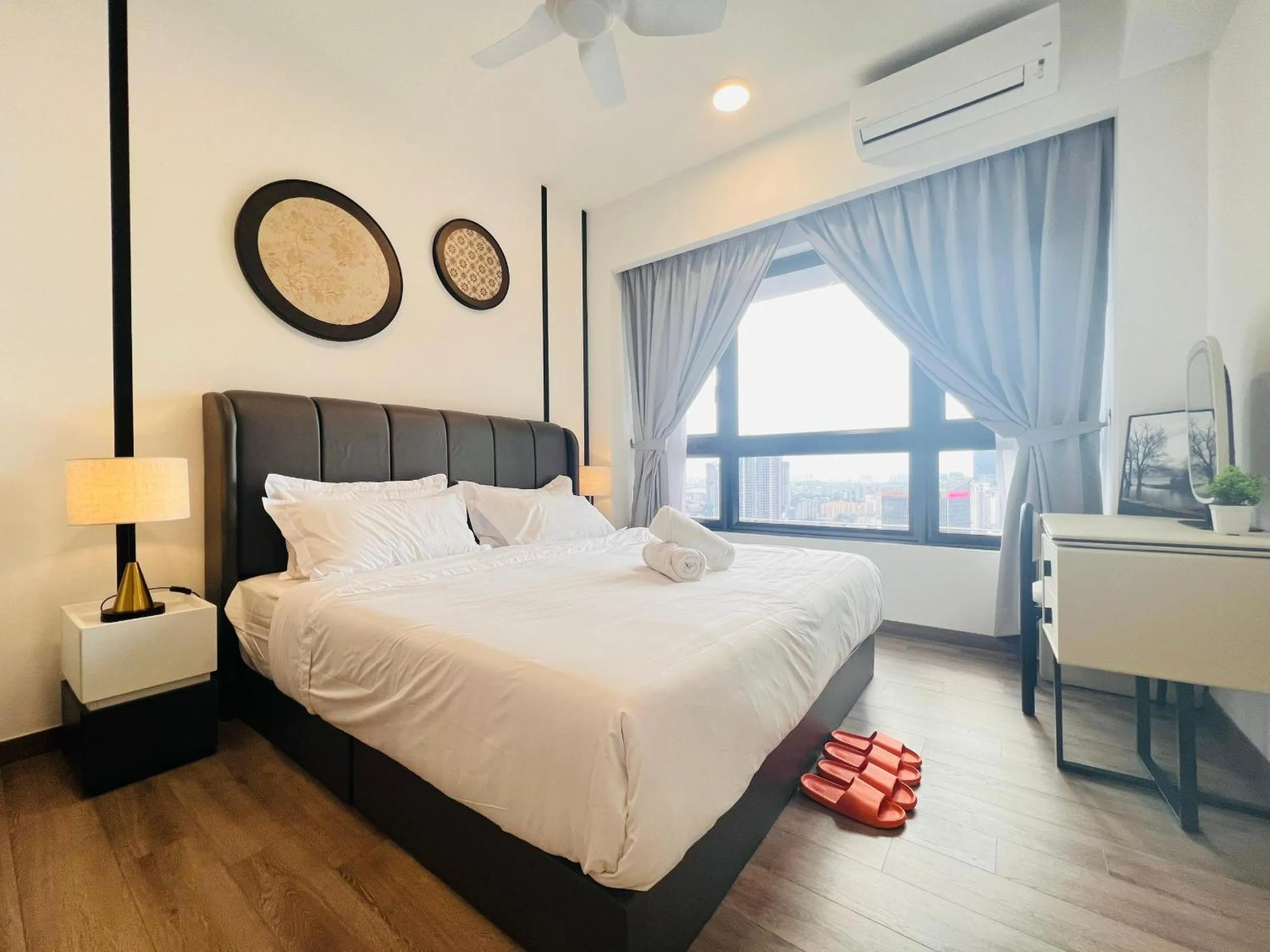 Bed in Agile Bukit Bintang by DeUrban