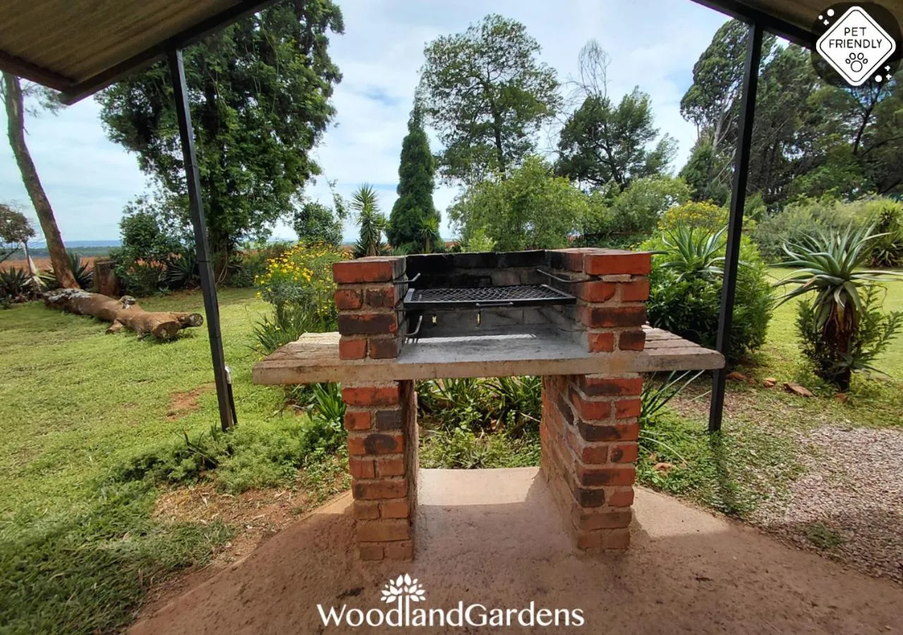 BBQ facilities in Woodland Gardens Self catering Pet Friendly Lodge