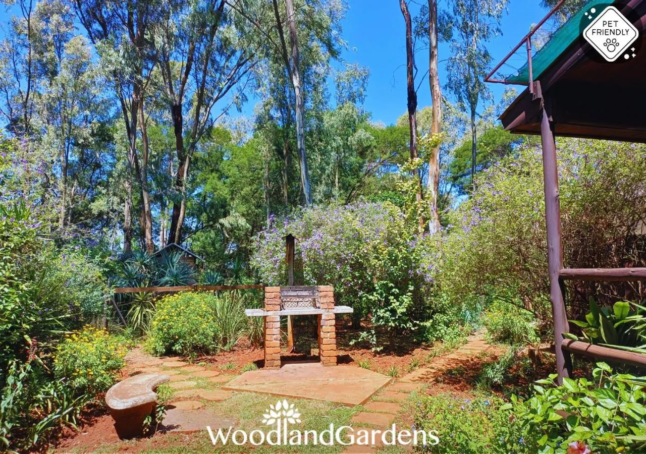 BBQ facilities in Woodland Gardens Self catering Pet Friendly Lodge