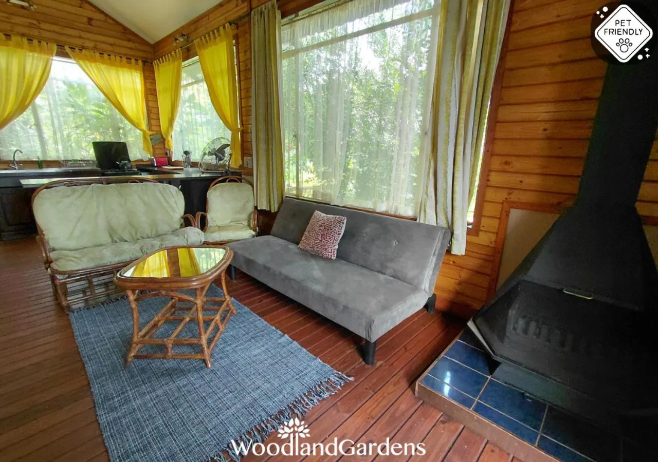 Living room in Woodland Gardens Self catering Pet Friendly Lodge