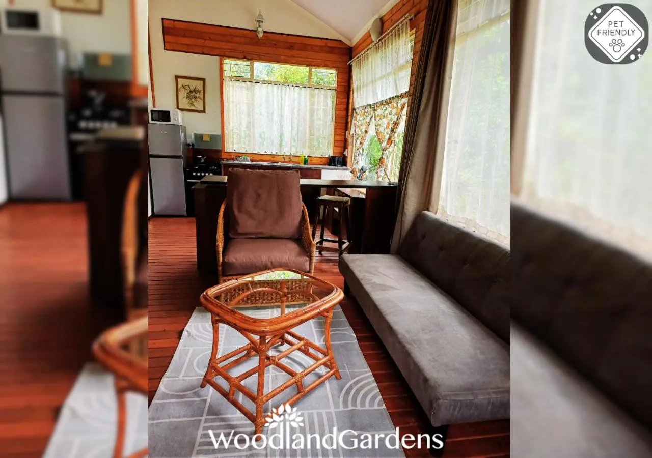 Living room in Woodland Gardens Self catering Pet Friendly Lodge