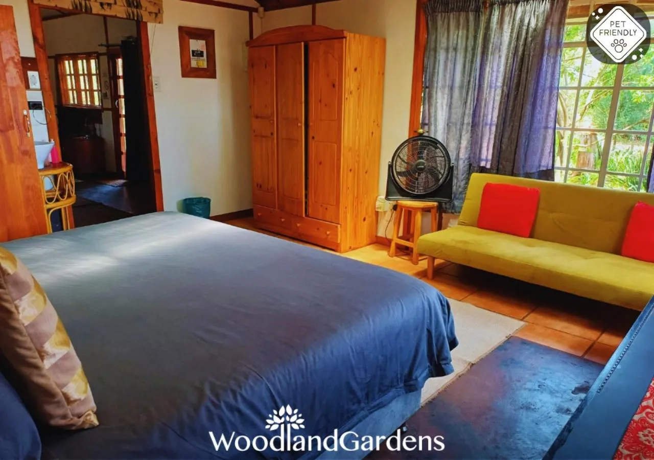 Bed in Woodland Gardens Self catering Pet Friendly Lodge