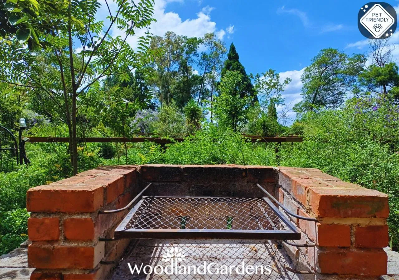 BBQ facilities in Woodland Gardens Self catering Pet Friendly Lodge
