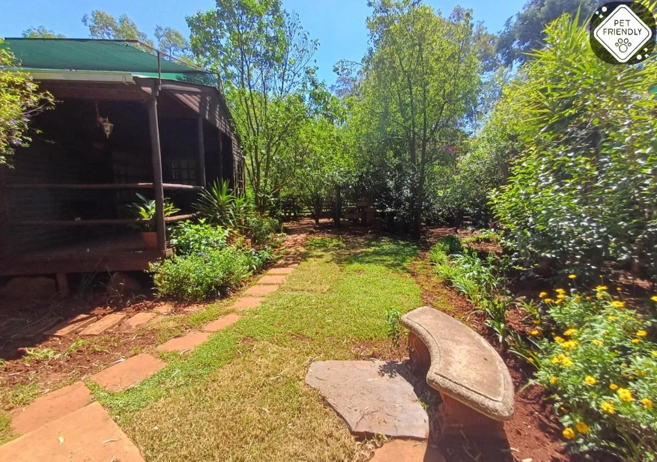 Garden in Woodland Gardens Self catering Pet Friendly Lodge