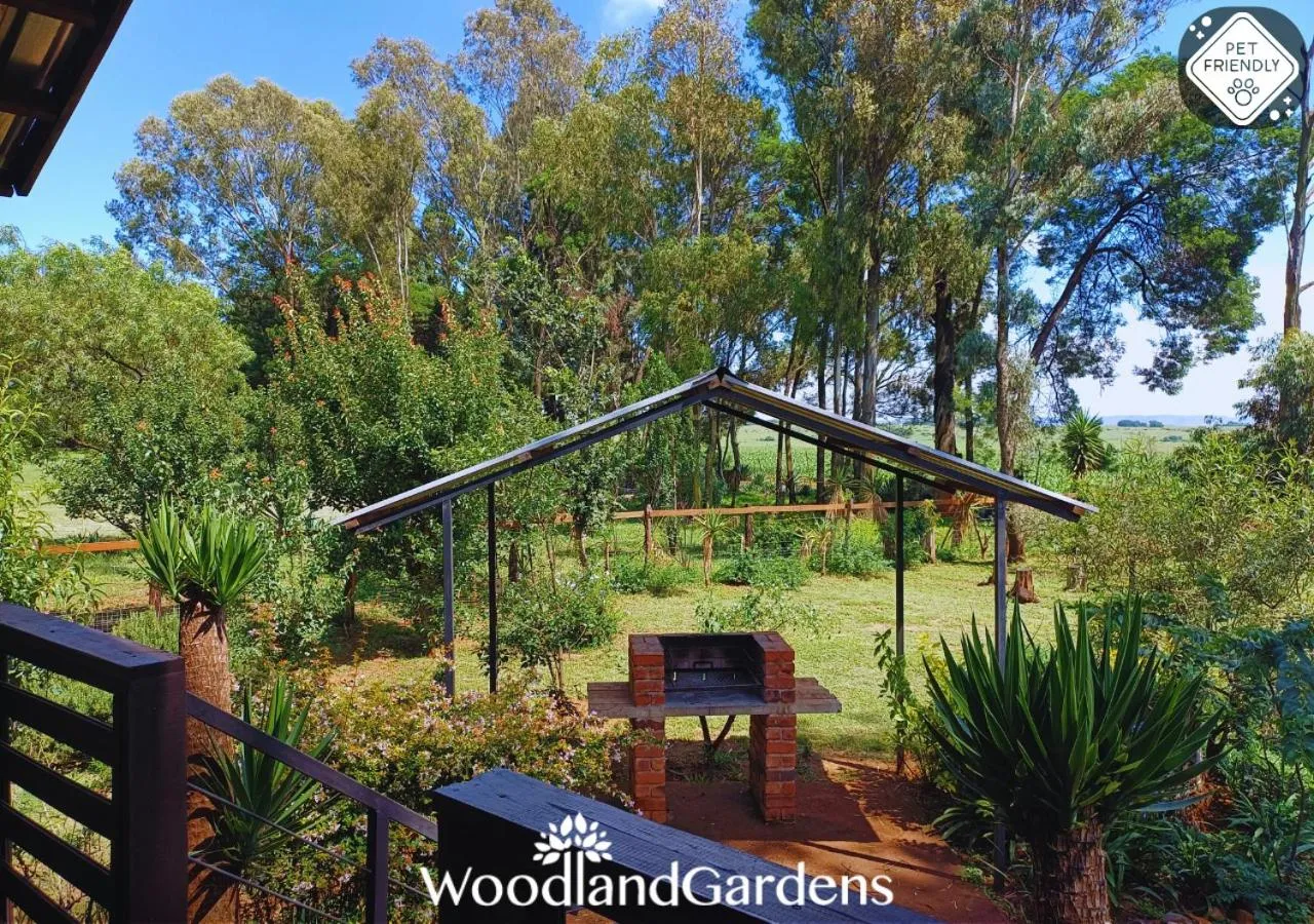 BBQ facilities in Woodland Gardens Self catering Pet Friendly Lodge
