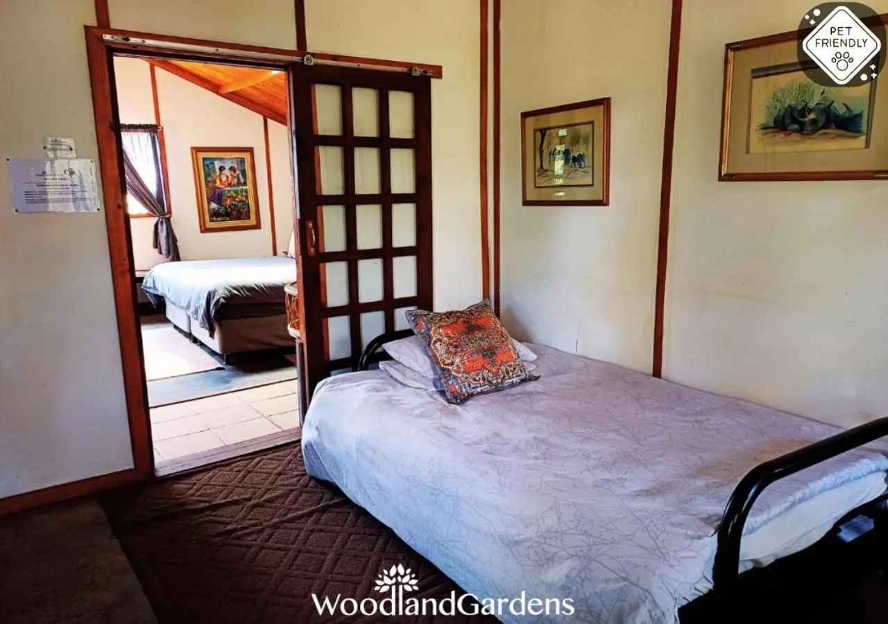 Bed in Woodland Gardens Self catering Pet Friendly Lodge