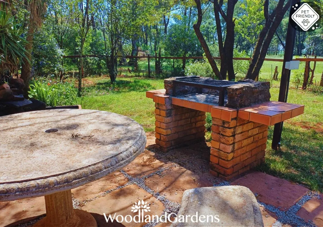 BBQ facilities in Woodland Gardens Self catering Pet Friendly Lodge