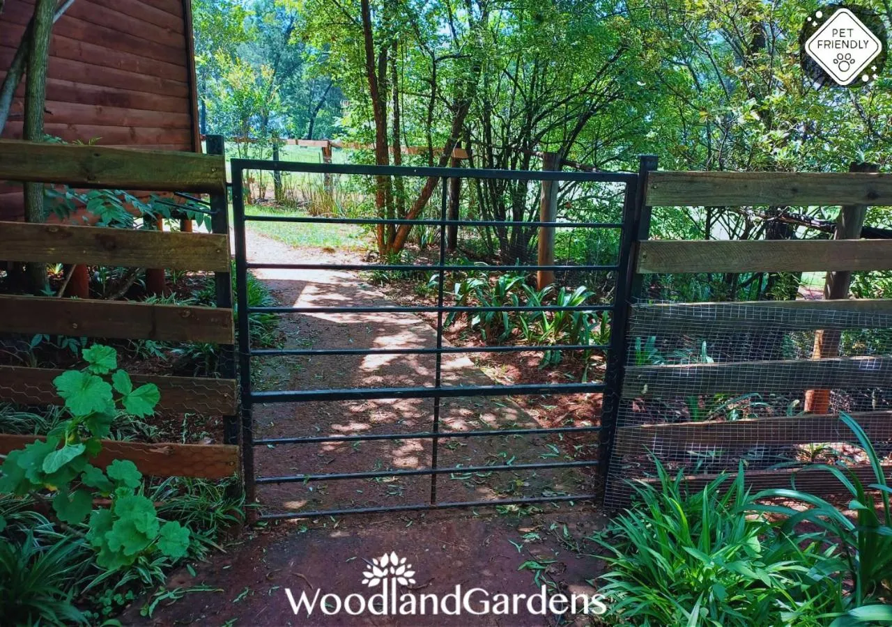 Garden in Woodland Gardens Self catering Pet Friendly Lodge
