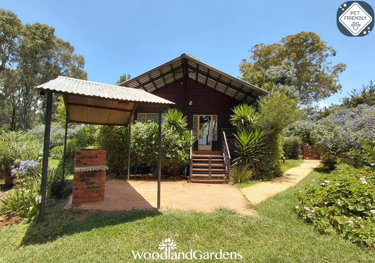 Property building in Woodland Gardens Self catering Pet Friendly Lodge
