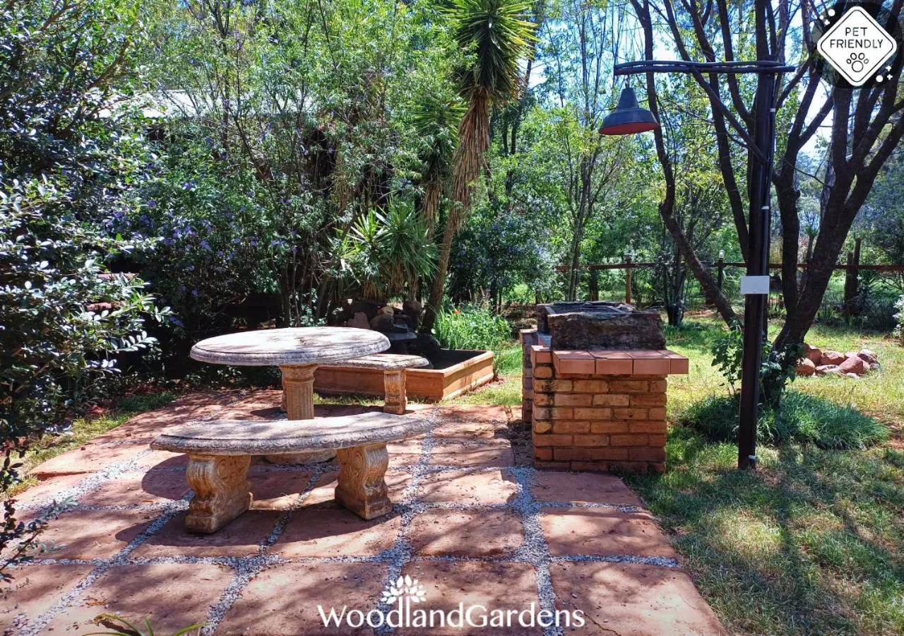 Garden in Woodland Gardens Self catering Pet Friendly Lodge