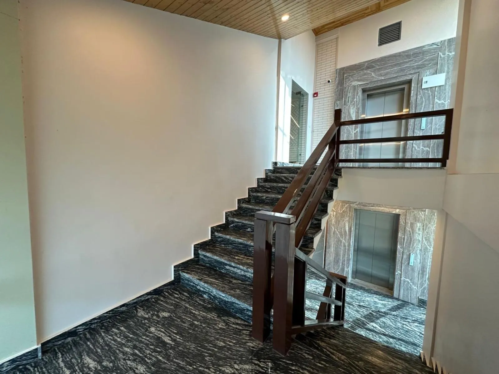 Luxe Haven Residency