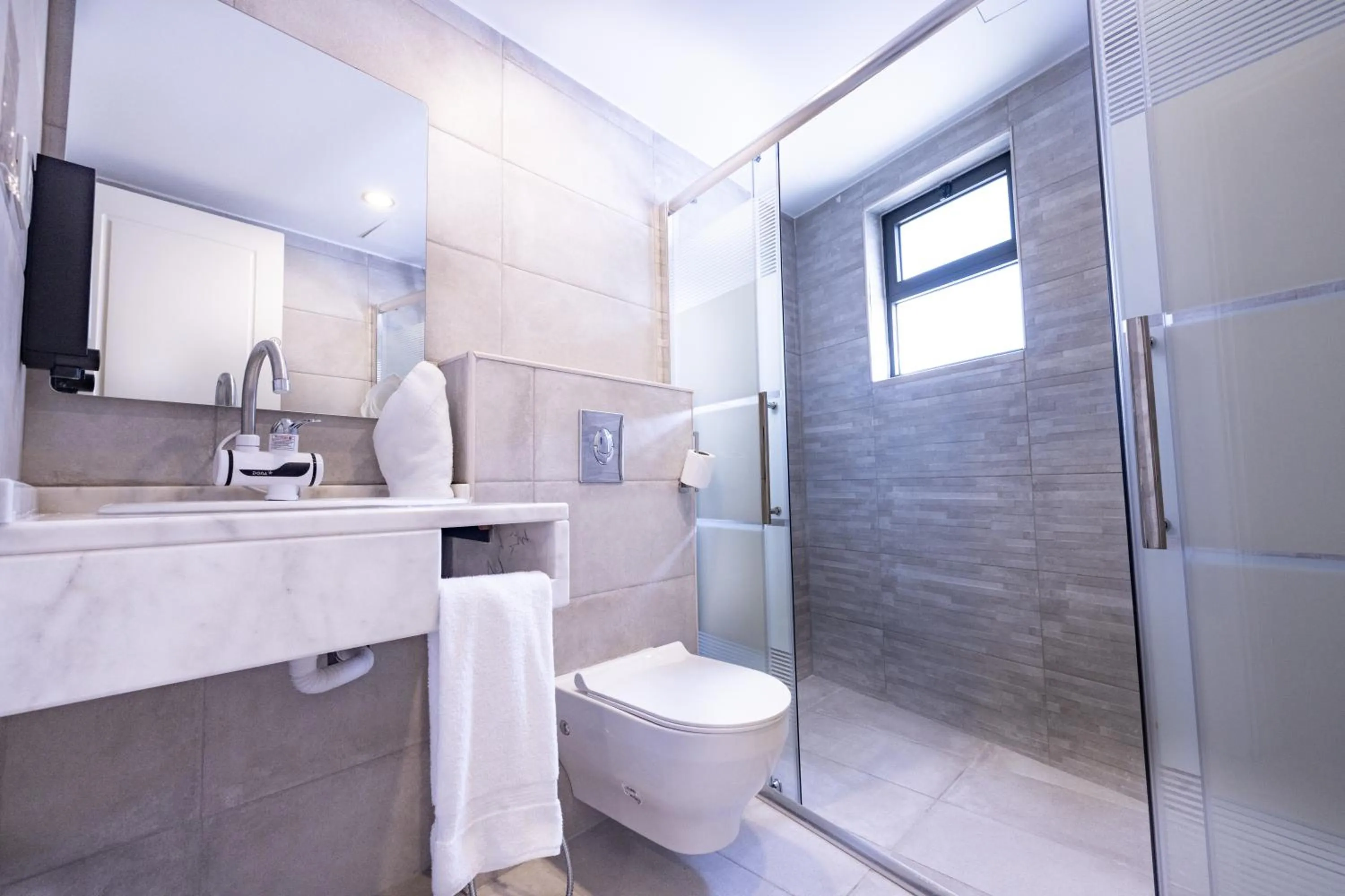 Shower in Sukoon Hotel Amman