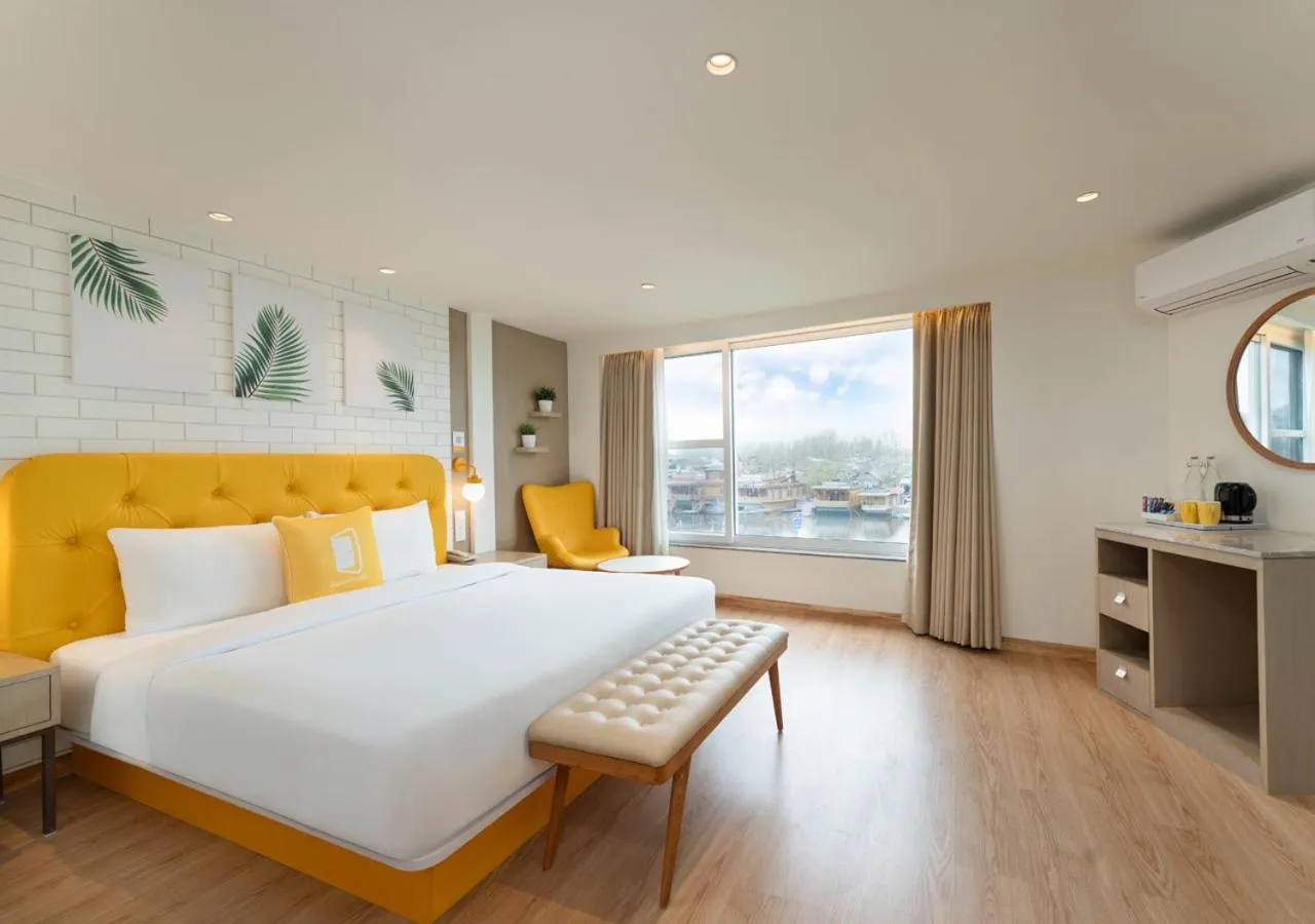 View (from property/room), Bed in Bloom Boutique l Dal Lake