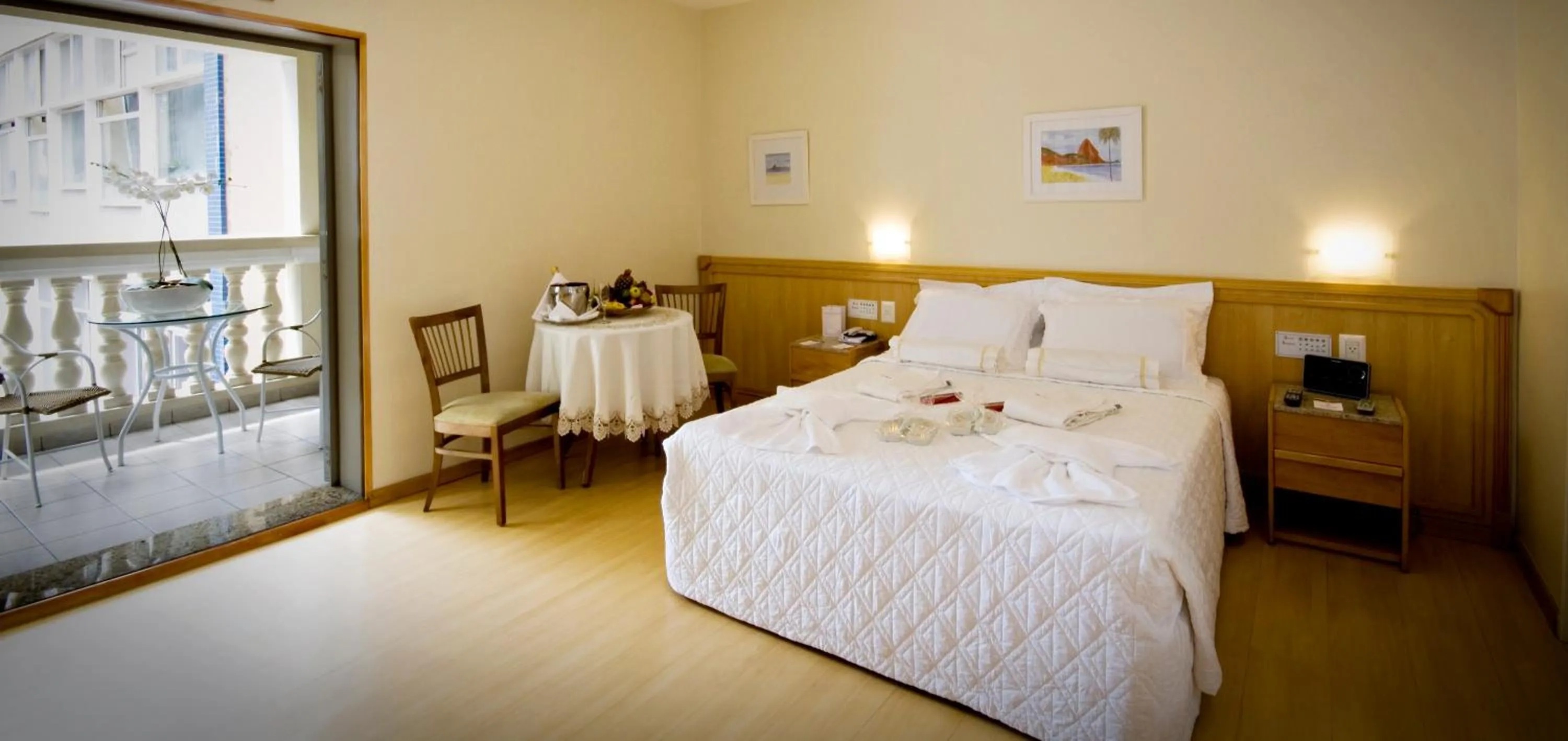 Entertainment, Bed in Hotel Regina Rio de Janeiro