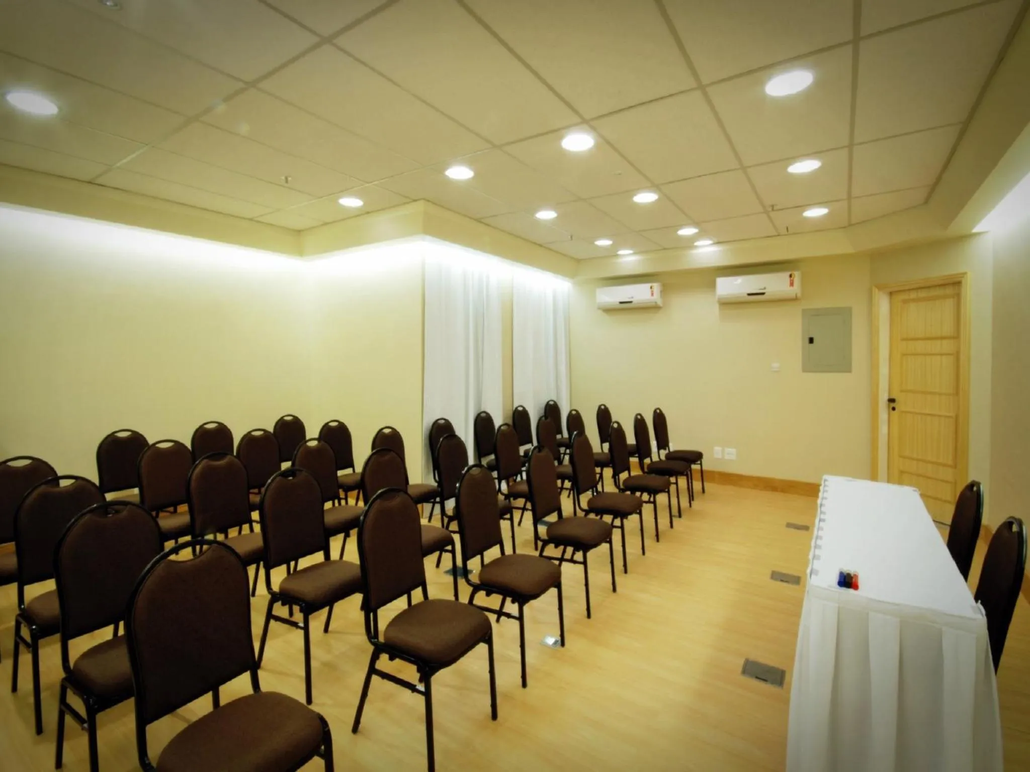 Meeting/conference room in Hotel Regina Rio de Janeiro