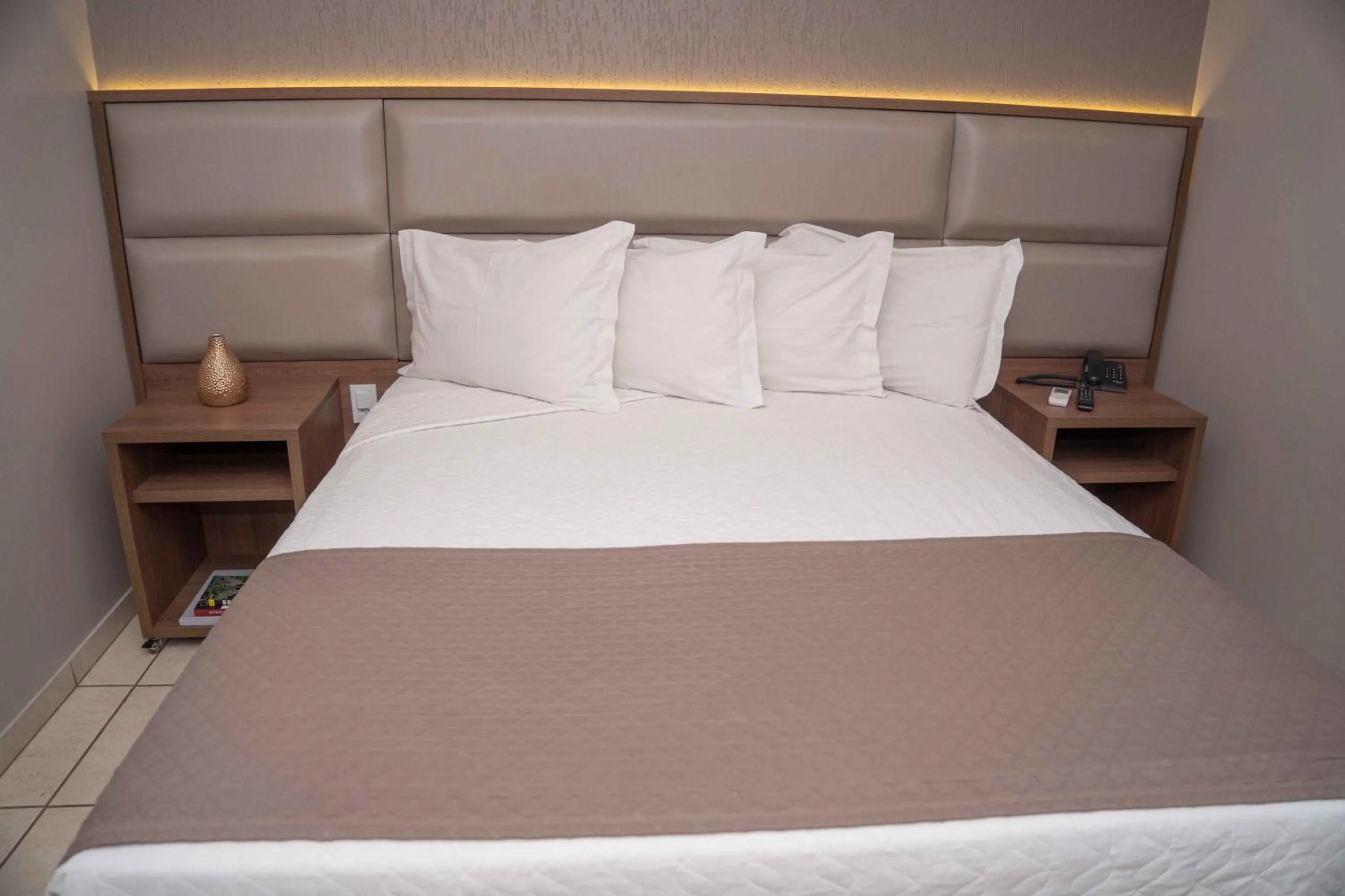 Decorative detail, Bed in Hotel Capital Das Pedras