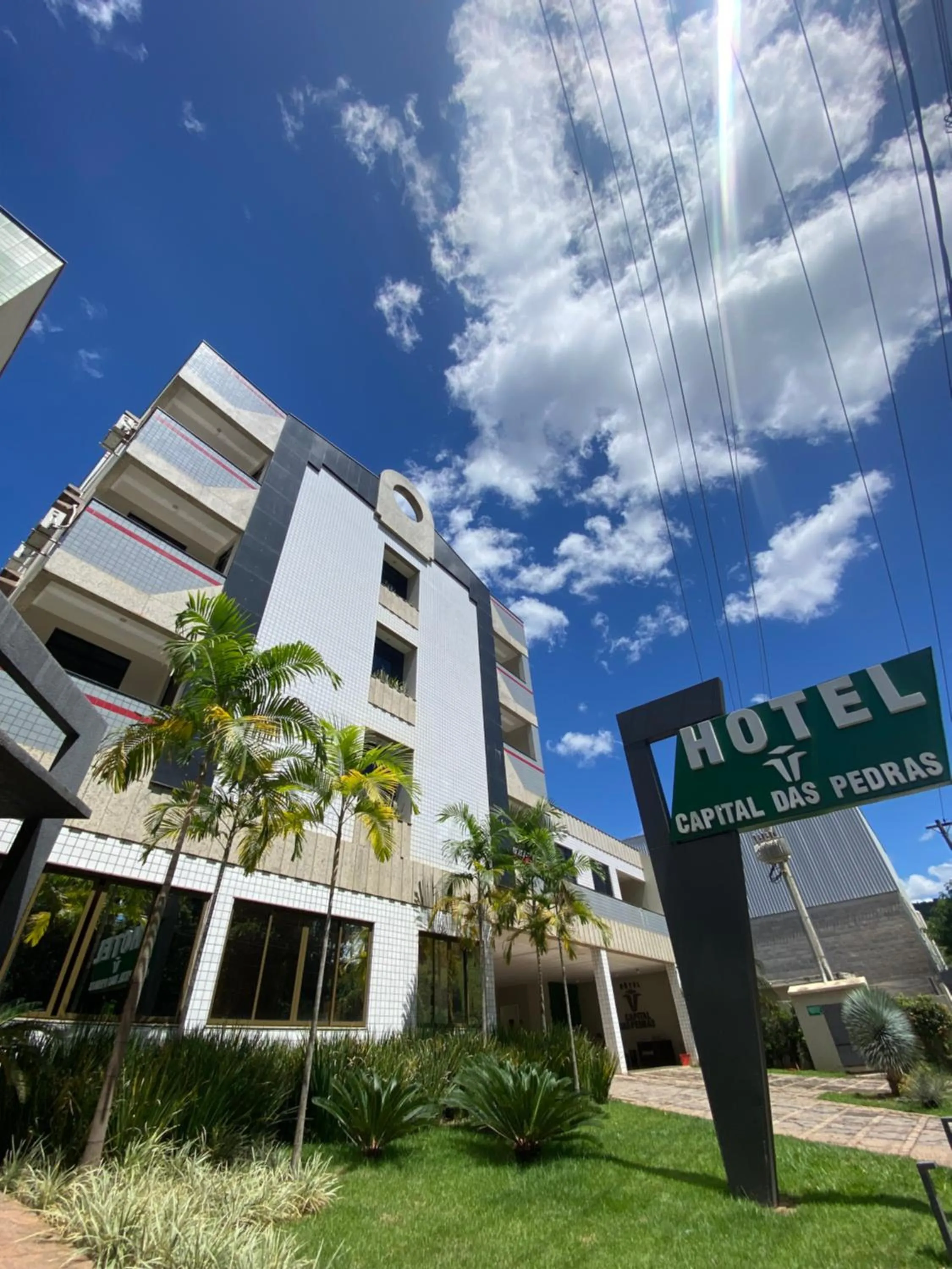 Property building in Hotel Capital Das Pedras