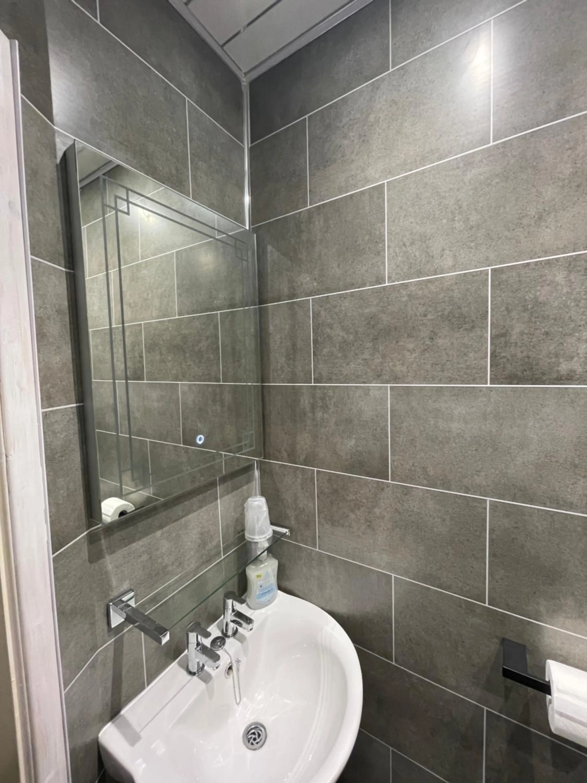 Shower in Milverton House