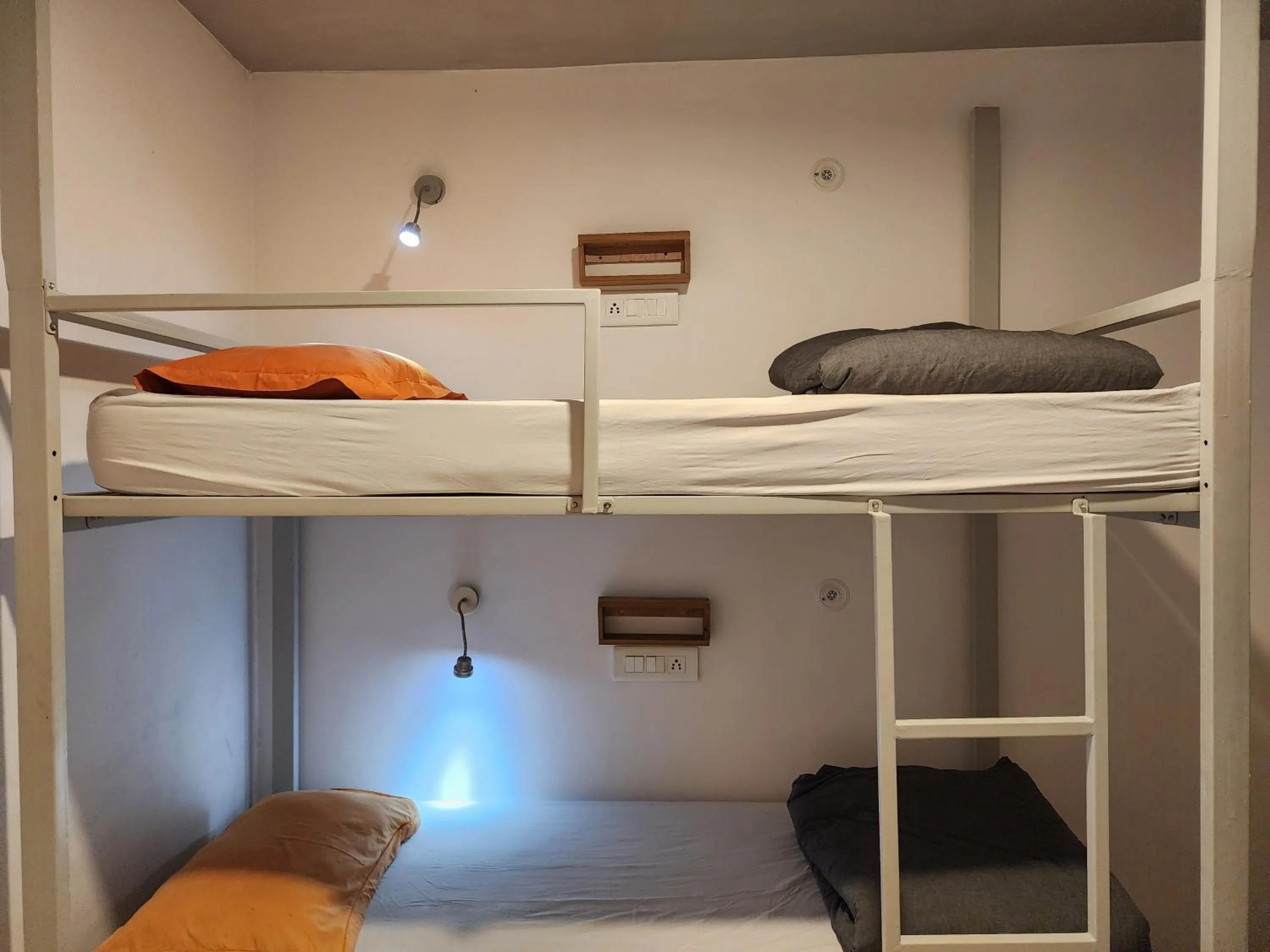 bunk bed, Bed in JHouse near Bhikaji