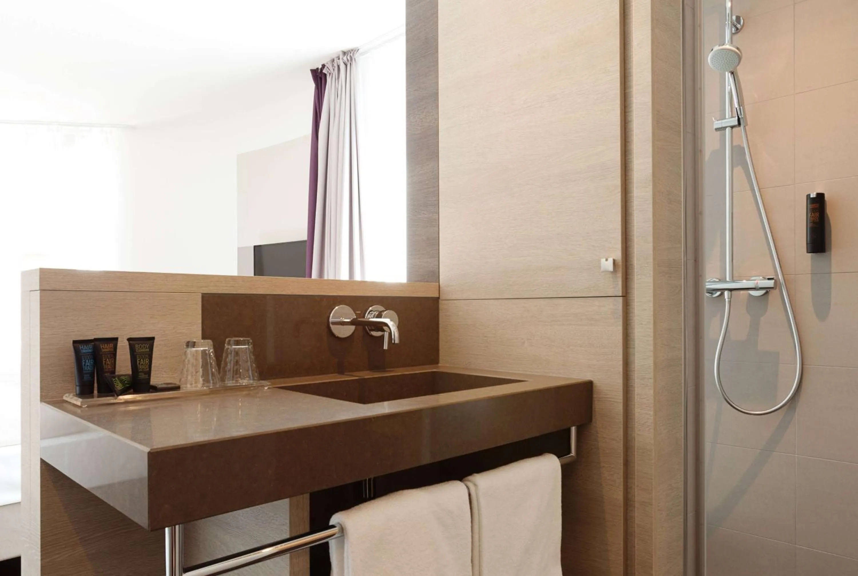 Toilet in Vienna House Easy by Wyndham Osnabrück City & Apartments