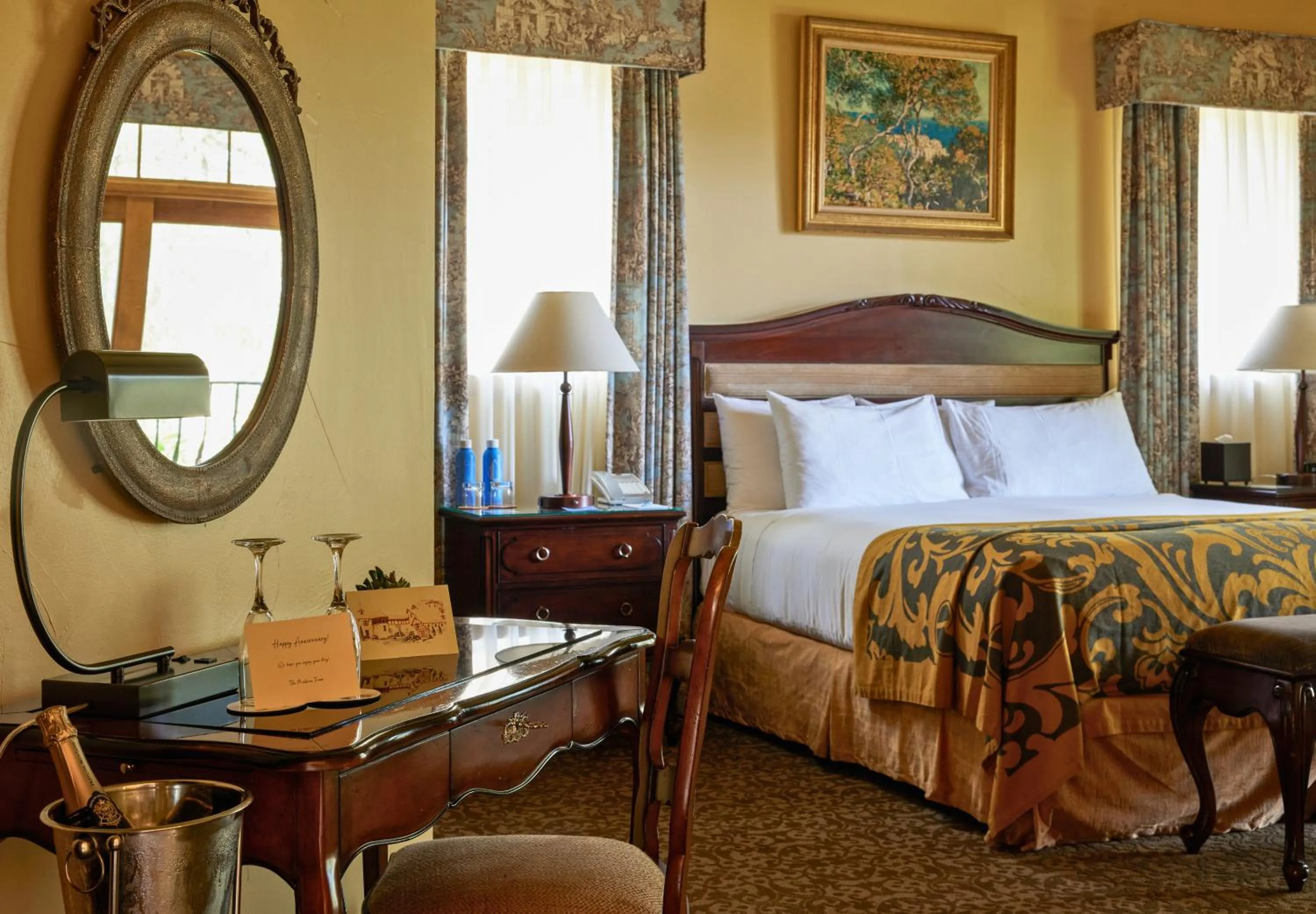 Bedroom, Bed in Mirbeau Inn & Spa - Skaneateles