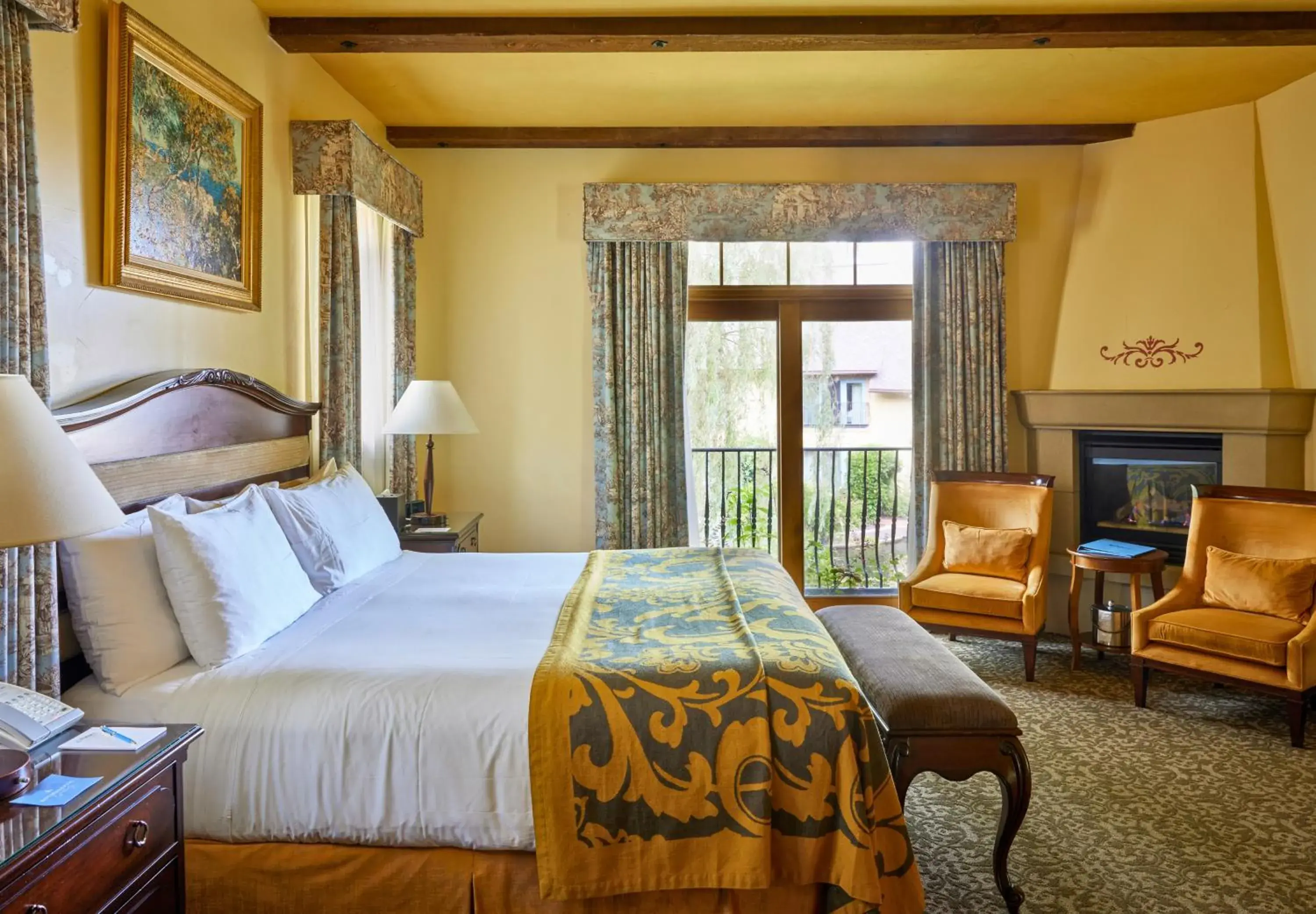 Cottage King Room with Garden View in Mirbeau Inn & Spa - Skaneateles Cottage King Room with Garden View in Mirbeau Inn & Spa - Skaneateles