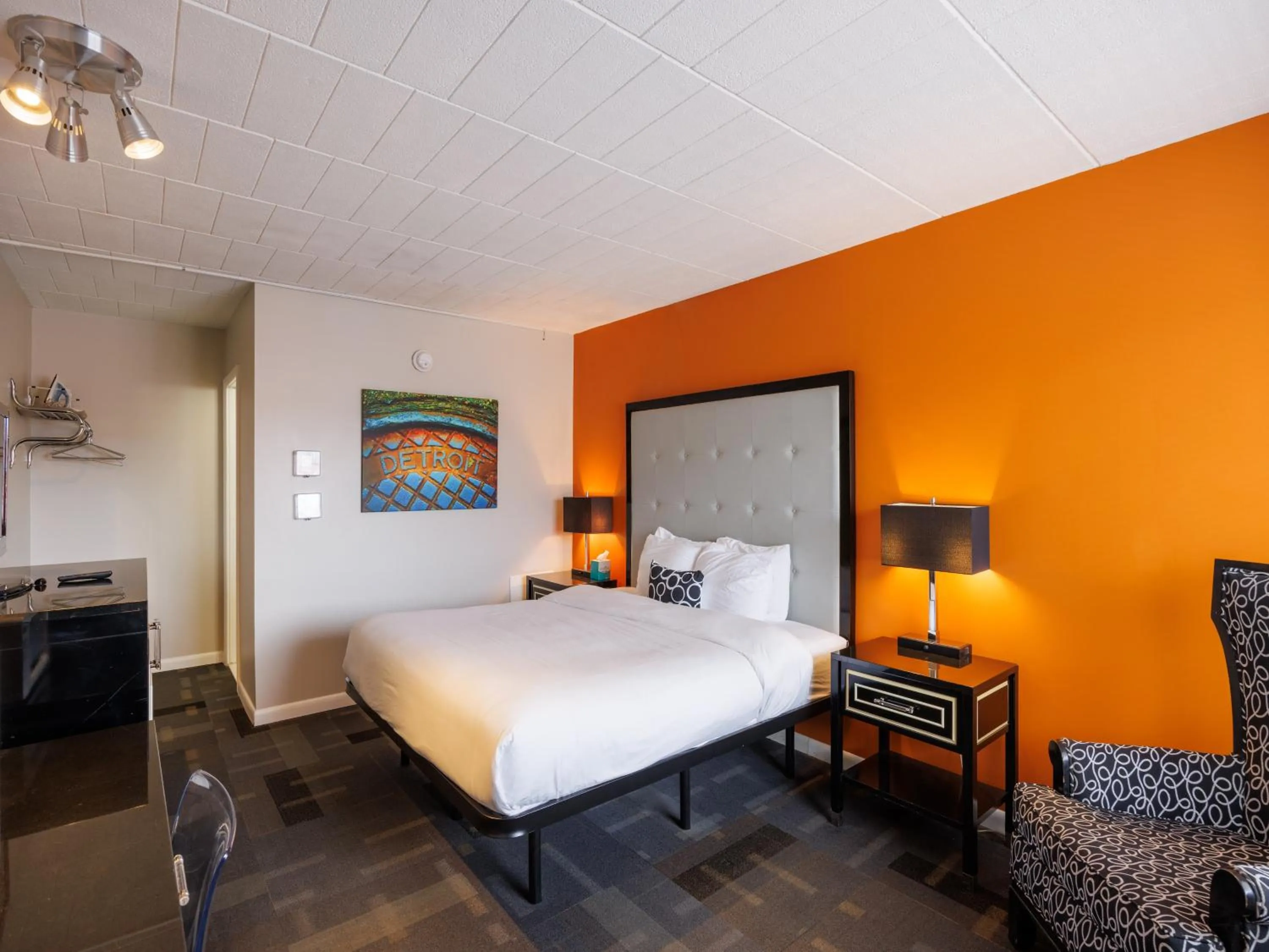 Photo of the whole room, Bed in Hotel Royal Oak