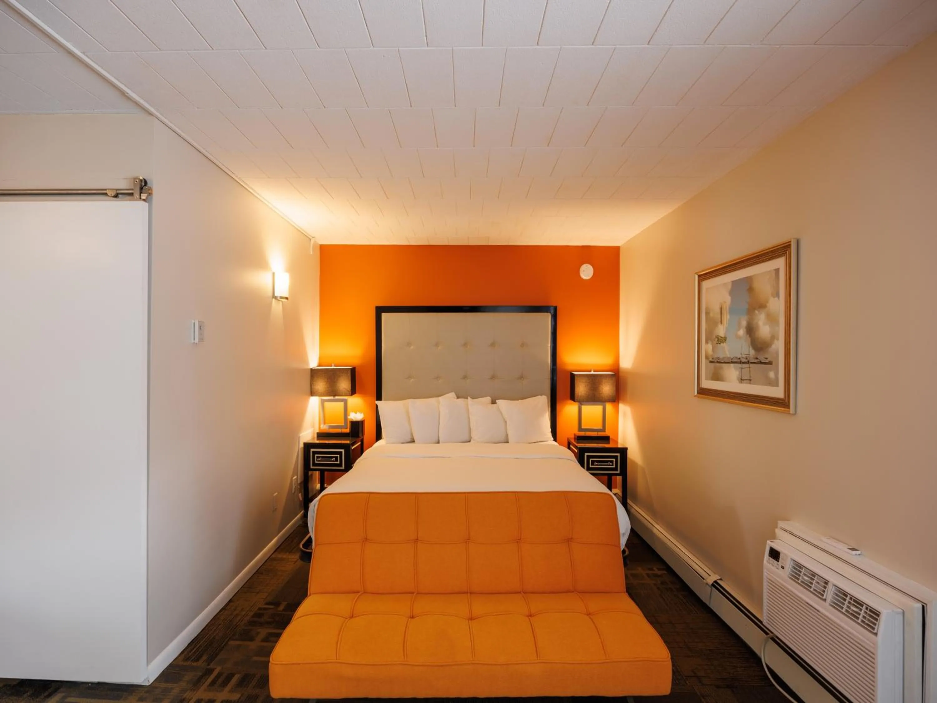 Bed in Hotel Royal Oak