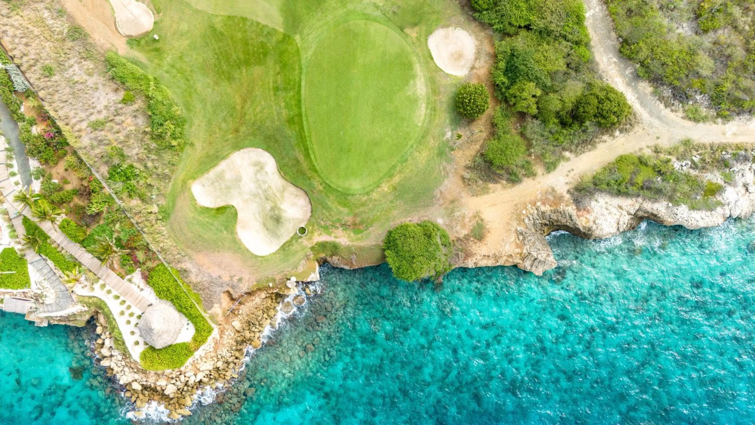 Golfcourse in Bayside Boutique Hotel - Blue Bay Golf & Beach Resort
