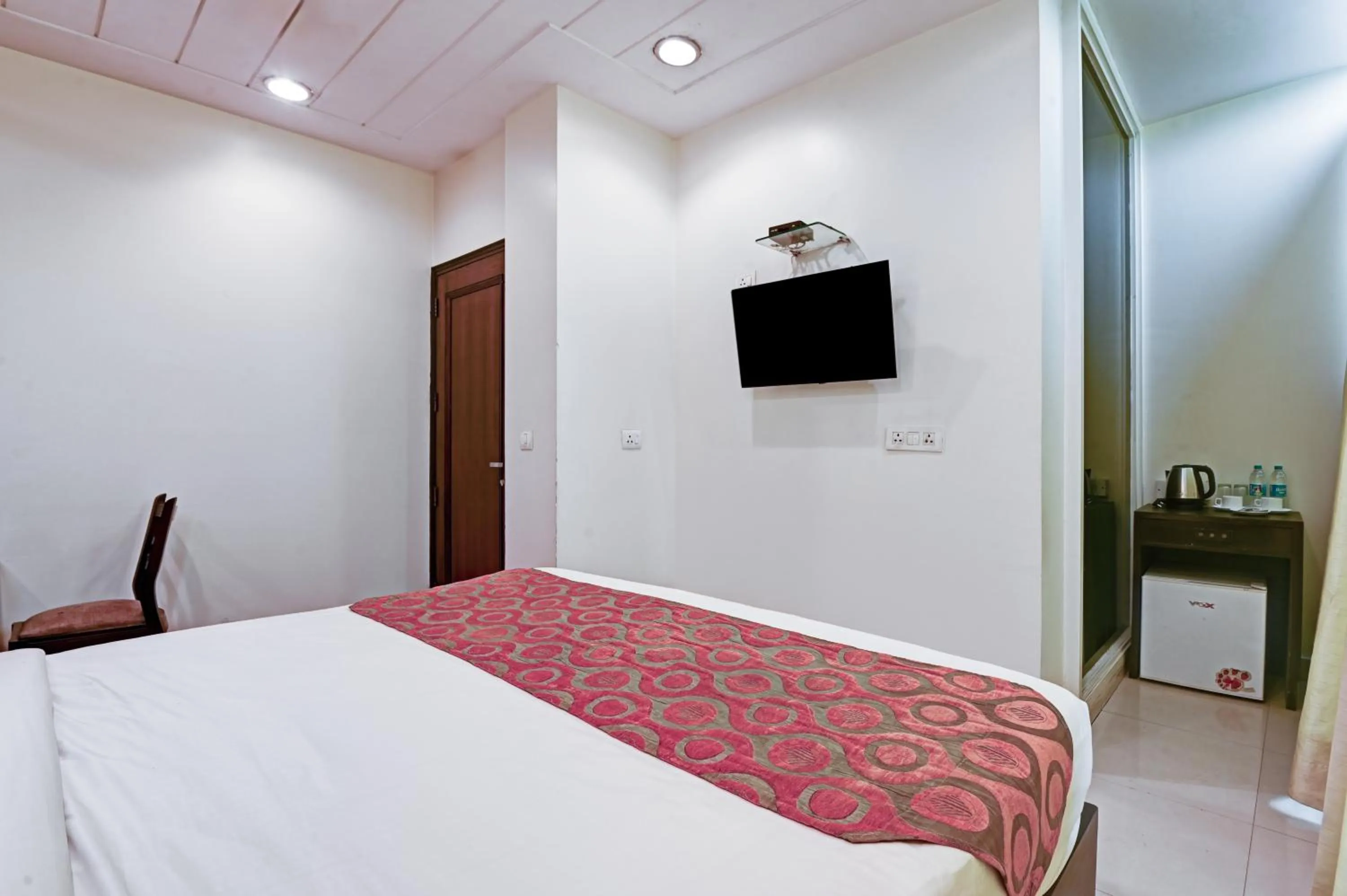 Bed in Hotel Amby Inn by Quadis - Lajpat Nagar