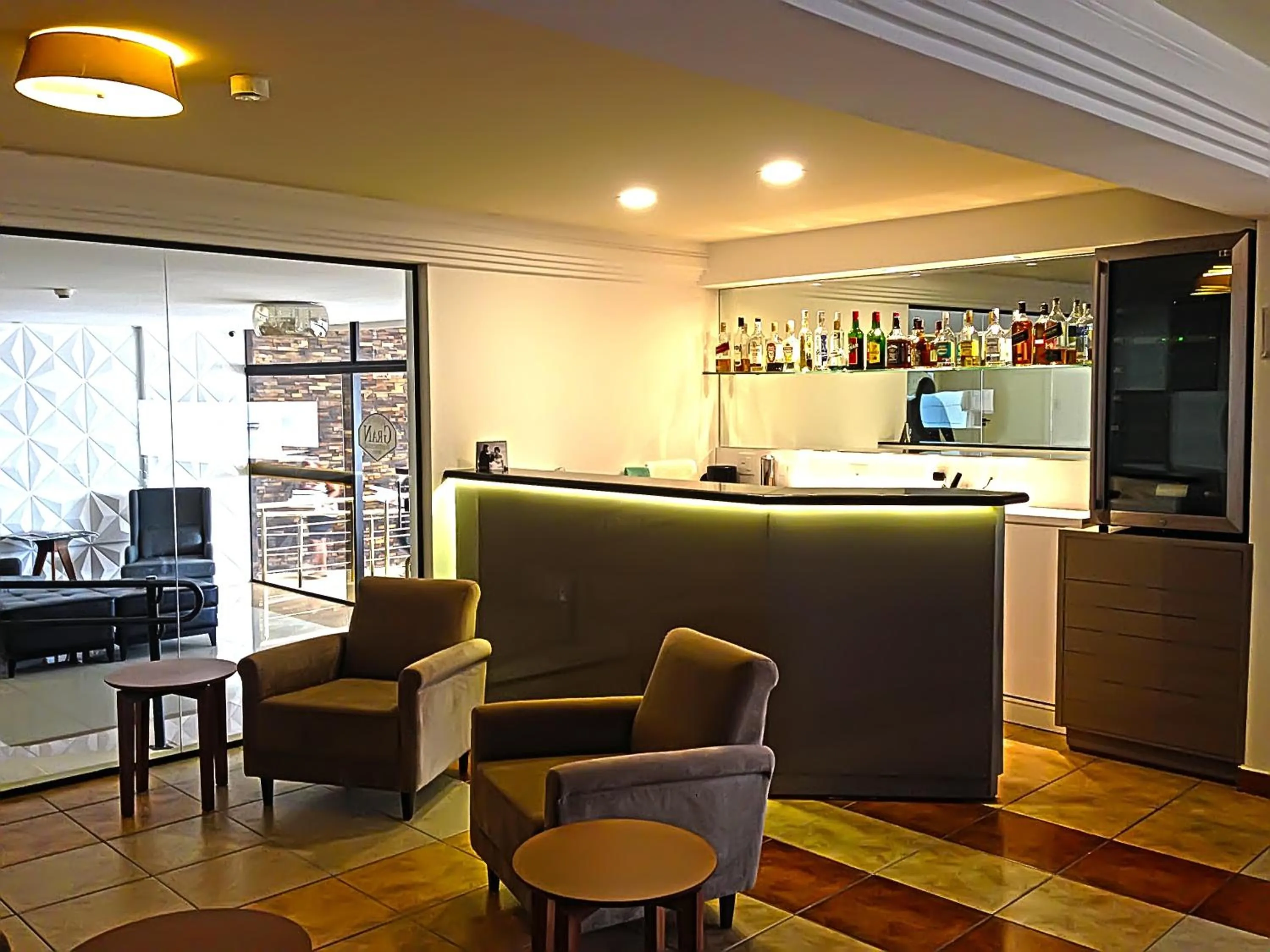 Restaurant/places to eat in Gran Continental Hotel Taubaté