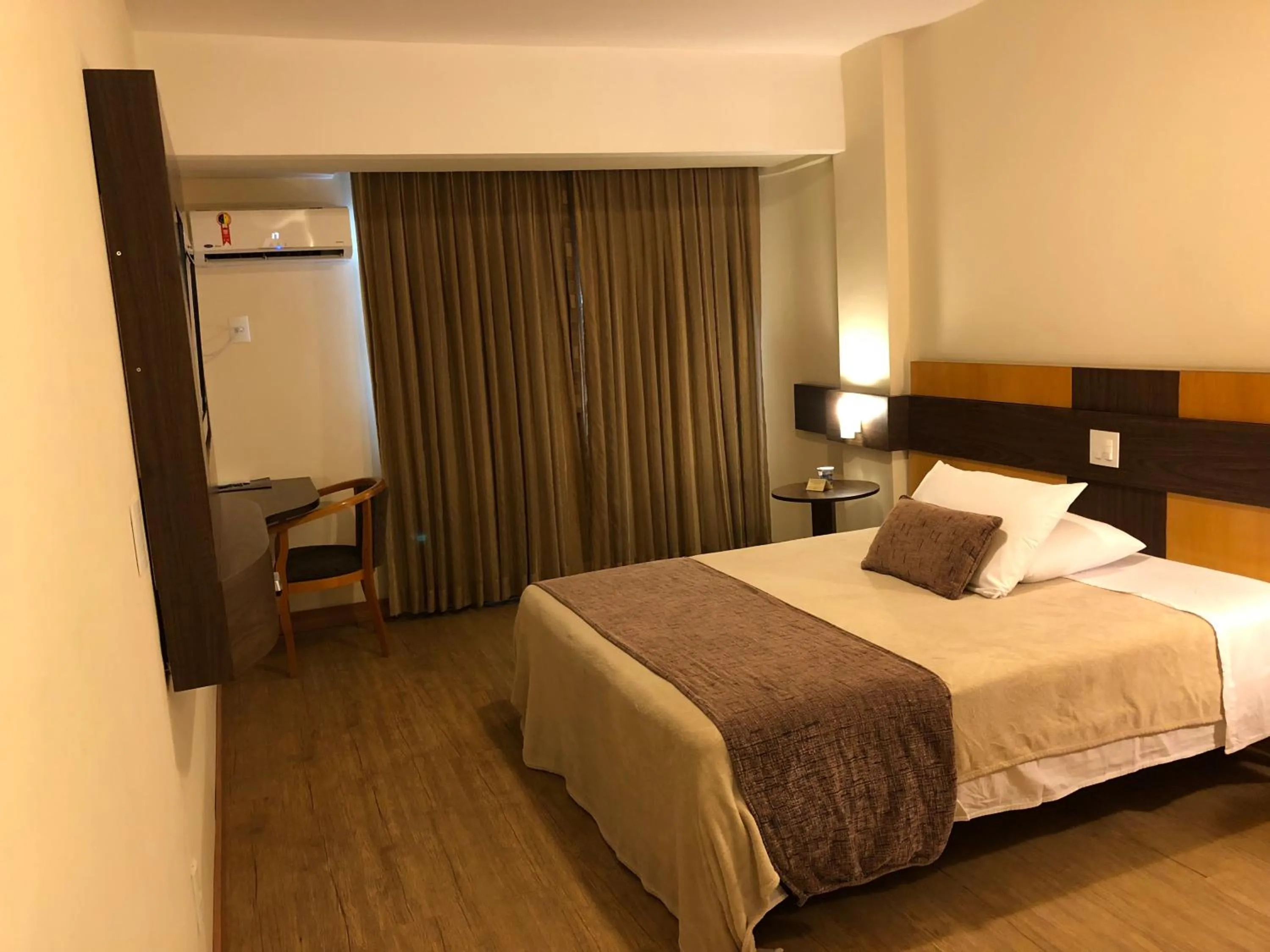 Bed in Gran Continental Hotel Taubaté