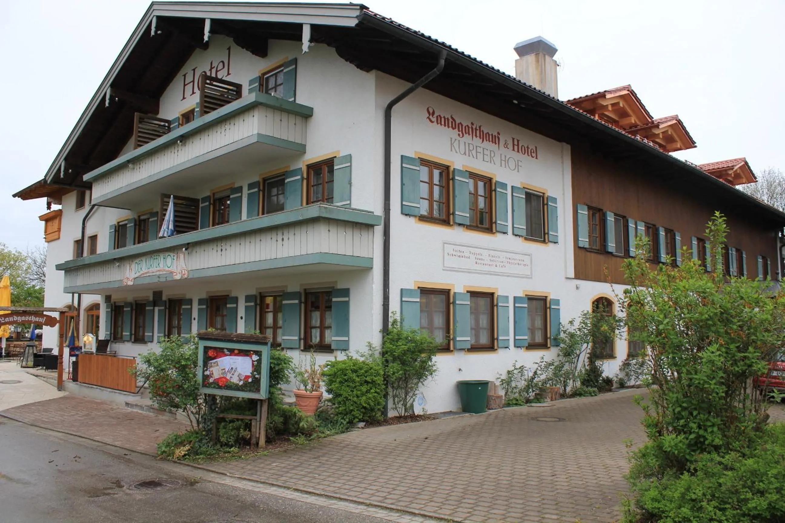 Facade/entrance in Landgasthaus & Hotel Kurfer Hof