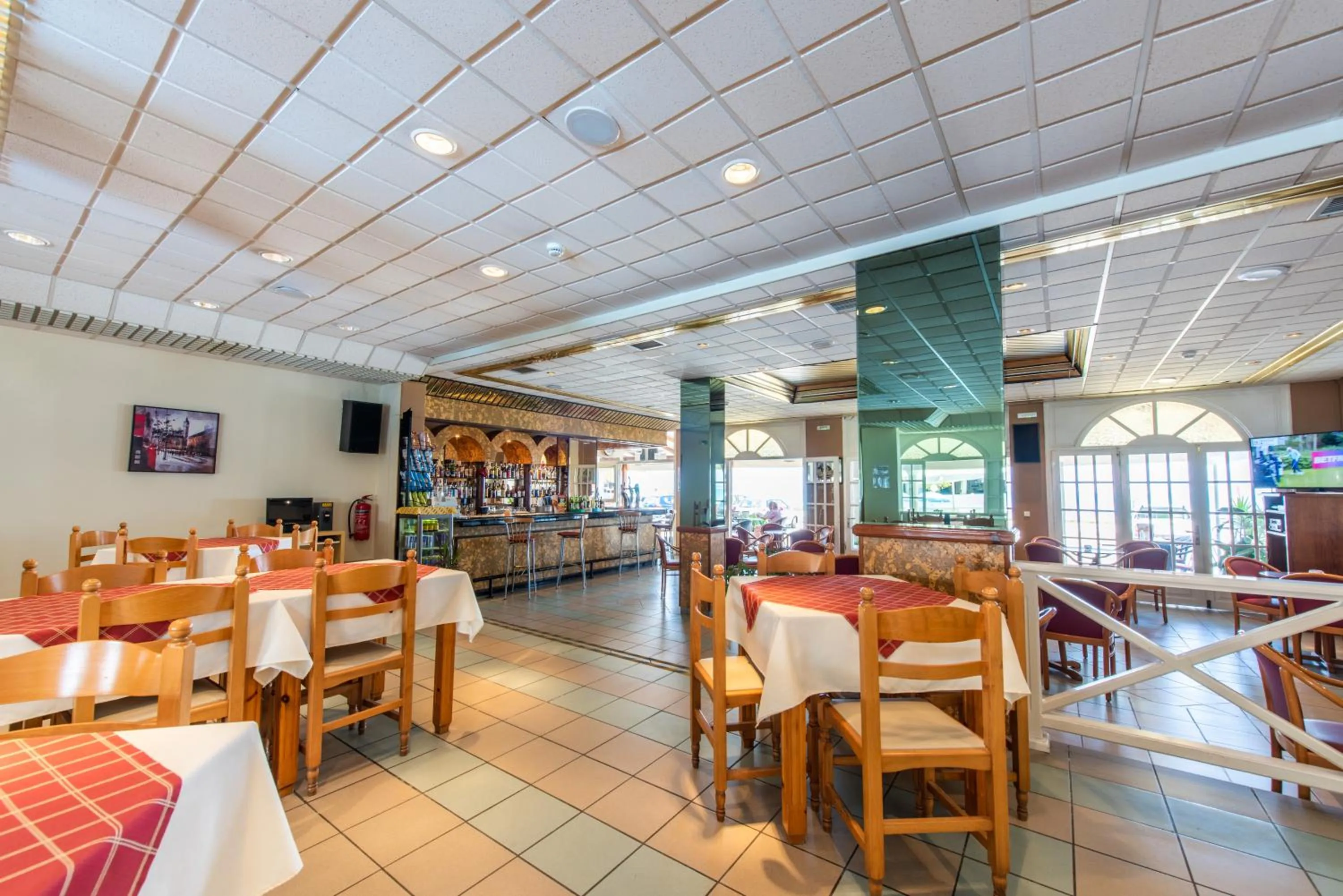 Restaurant/places to eat in Aphrodite Beach Hotel Corfu