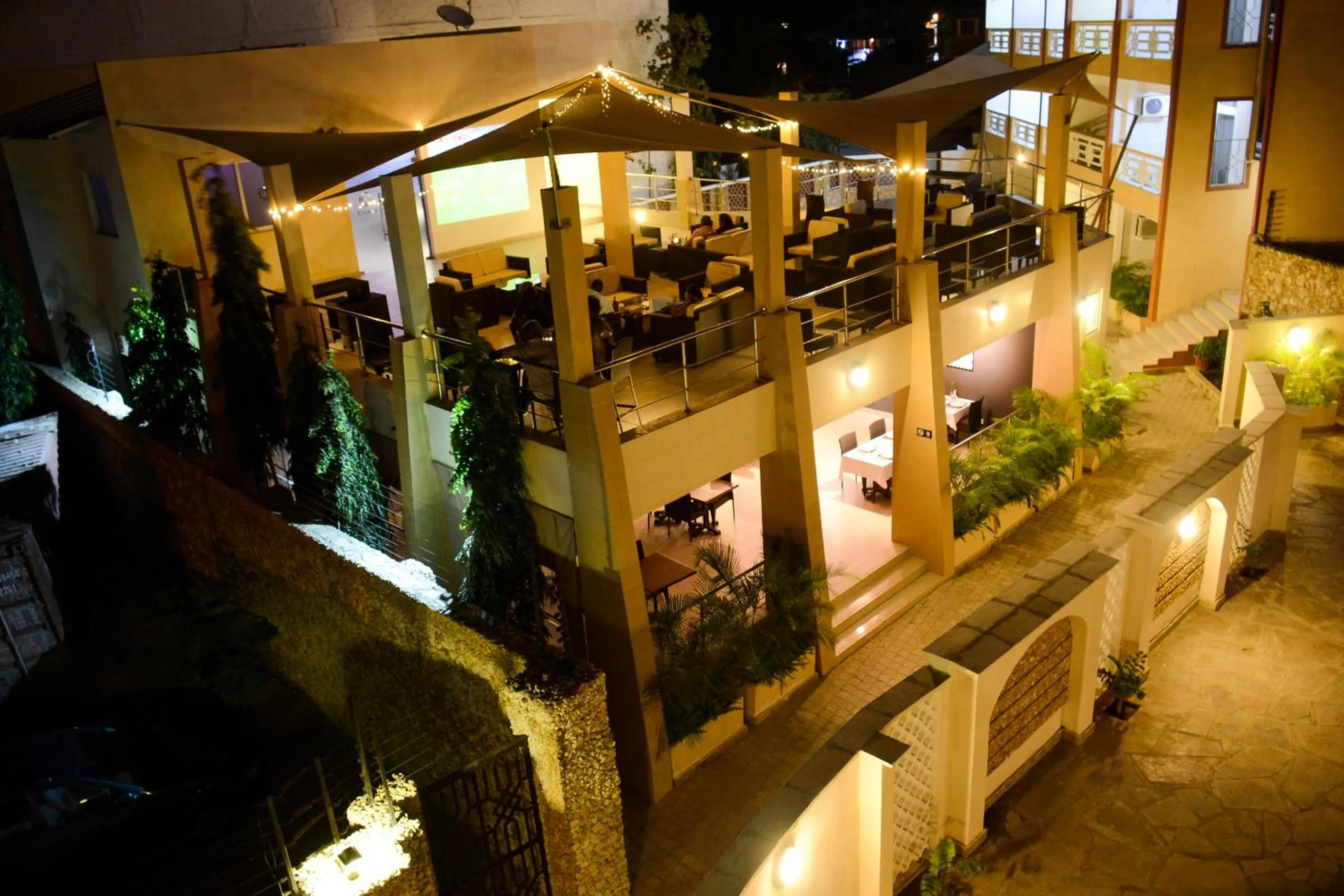 Facade/entrance in Gasaro Hotel