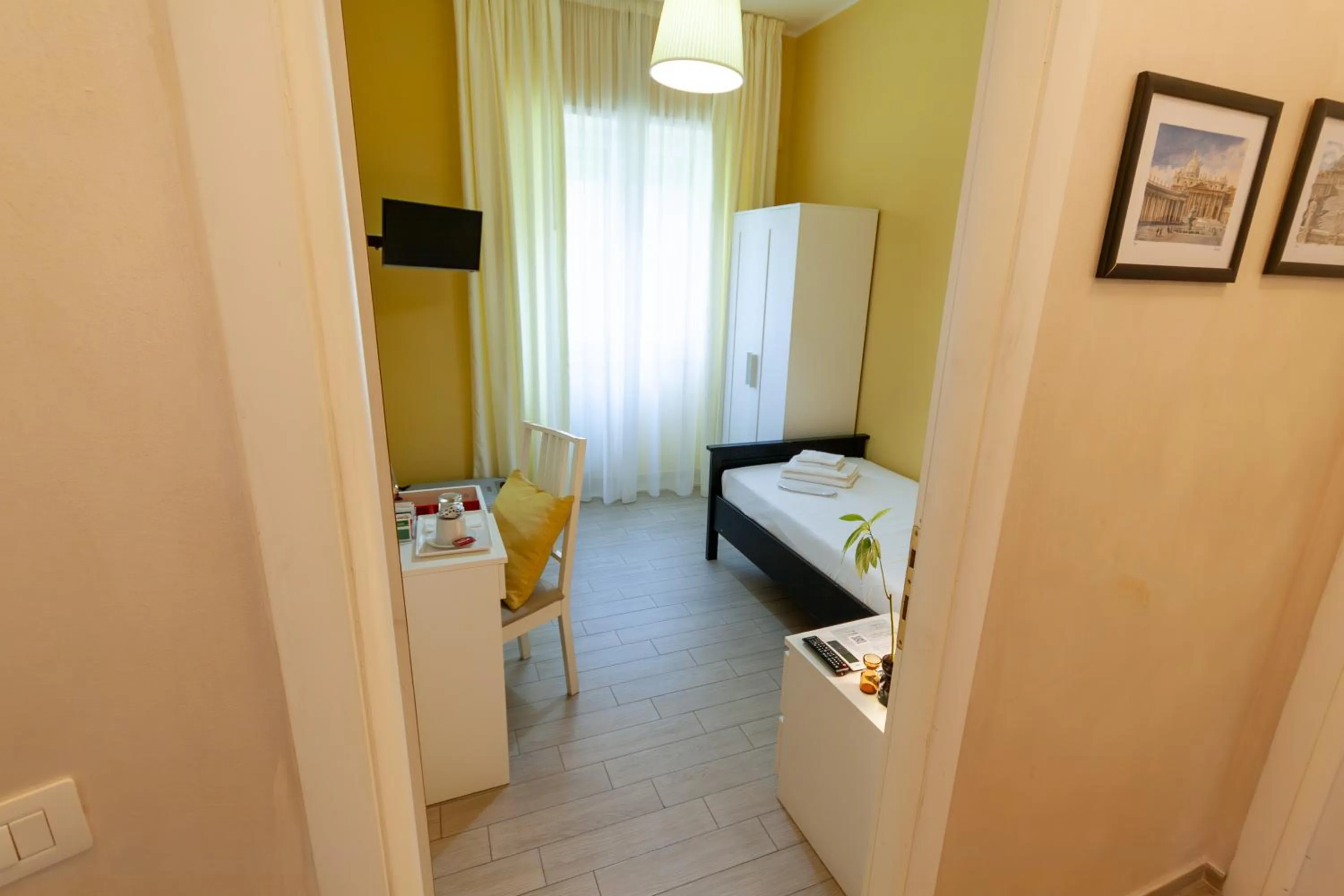 Photo of the whole room, Bed in Magna Cura