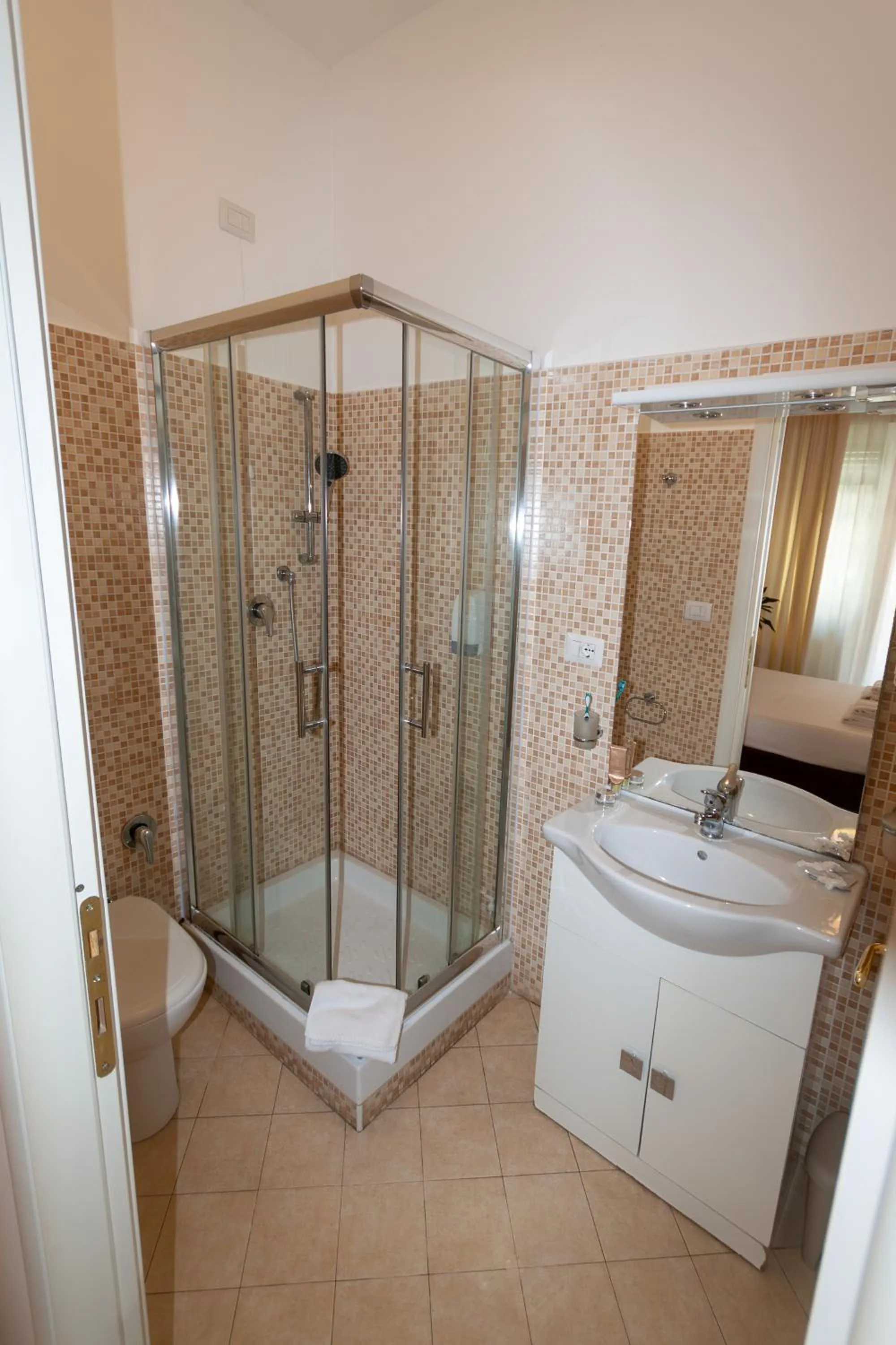 Bathroom in Magna Cura