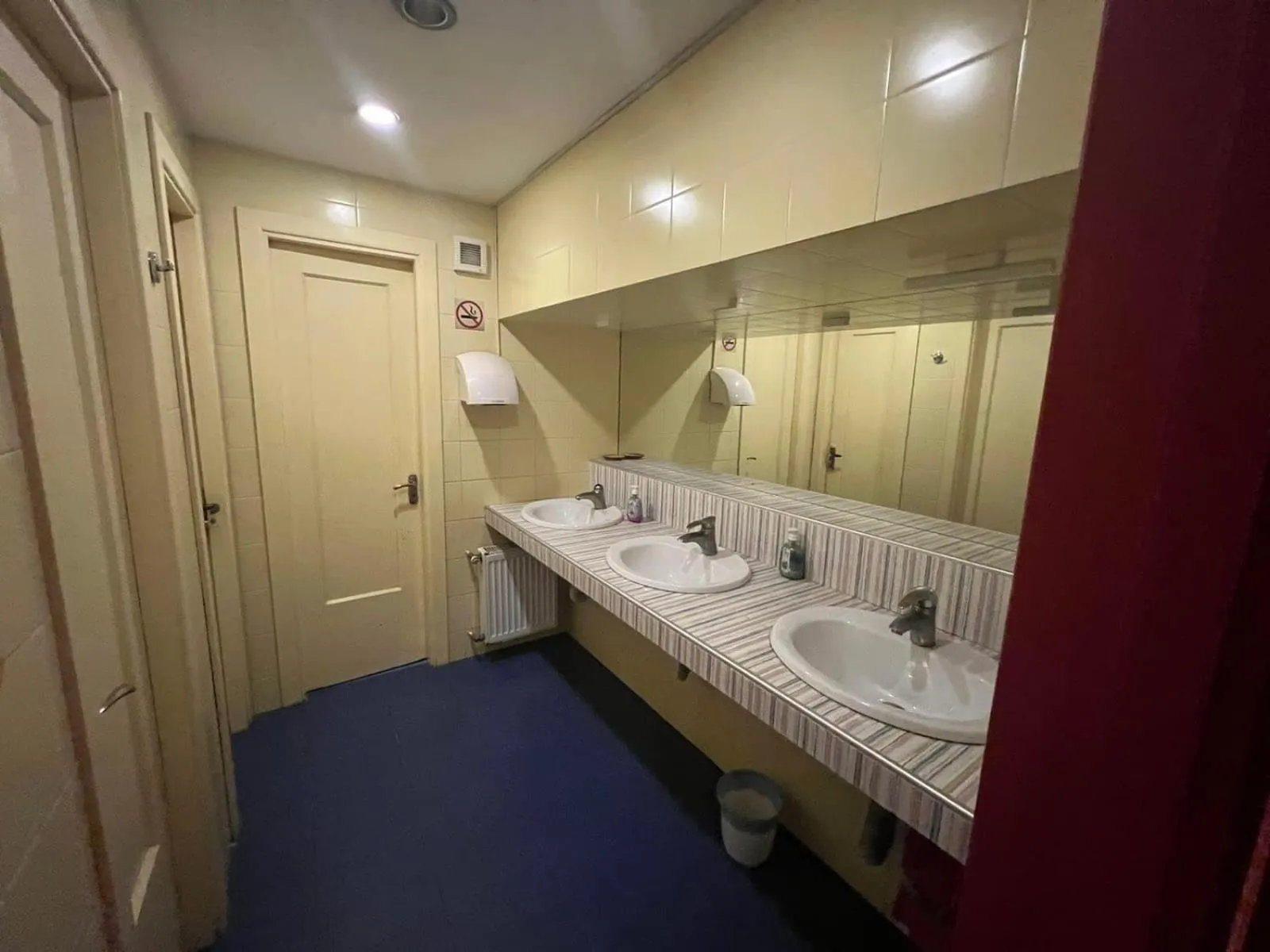 Bathroom in Galaxy Hostel