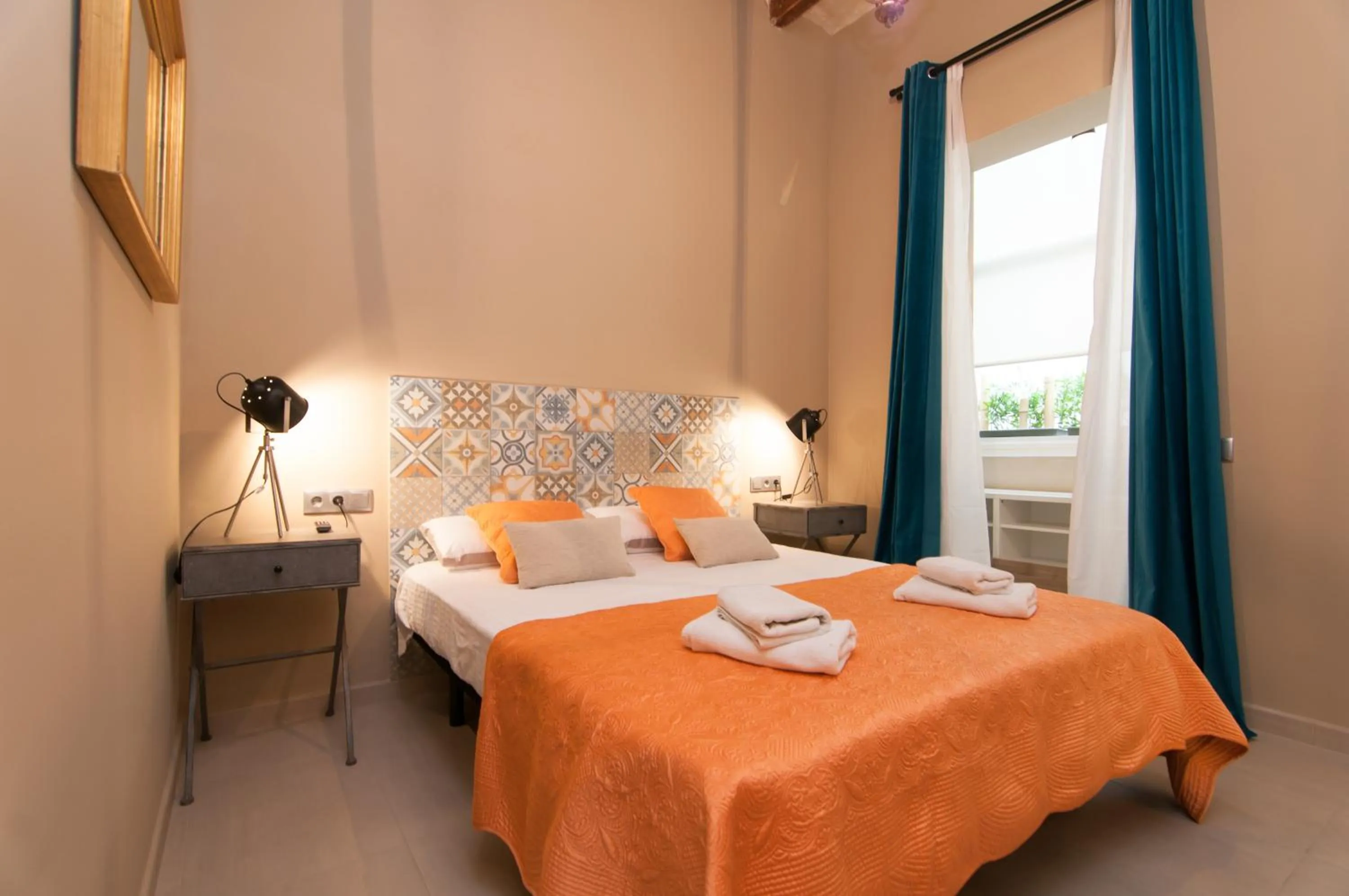 Day, Bed in Weflating Suites Sant Antoni Market